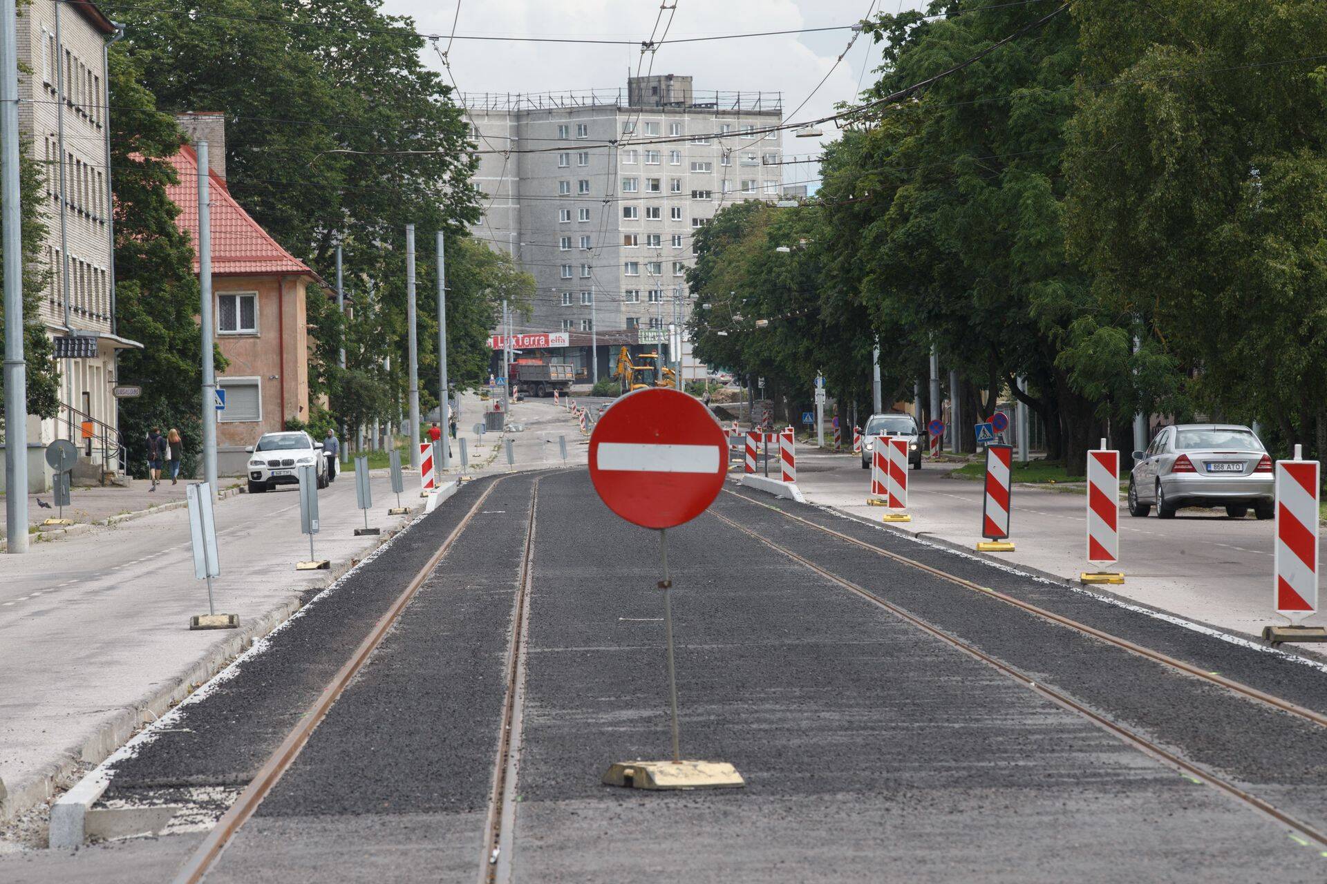 Sanktsiooni mõte on piirata või peatada ettevõtte tegevus, kuid õigusspetsialistide hinnangul oleks asjakohane ka lahendus, mis võimaldaks sanktsioneeritud ettevõtteid ja töökohti päästa.