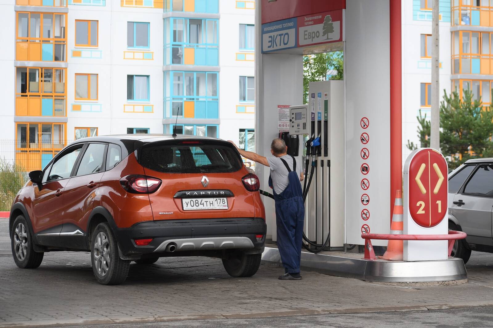 АЗС в России. Фото иллюстративное.