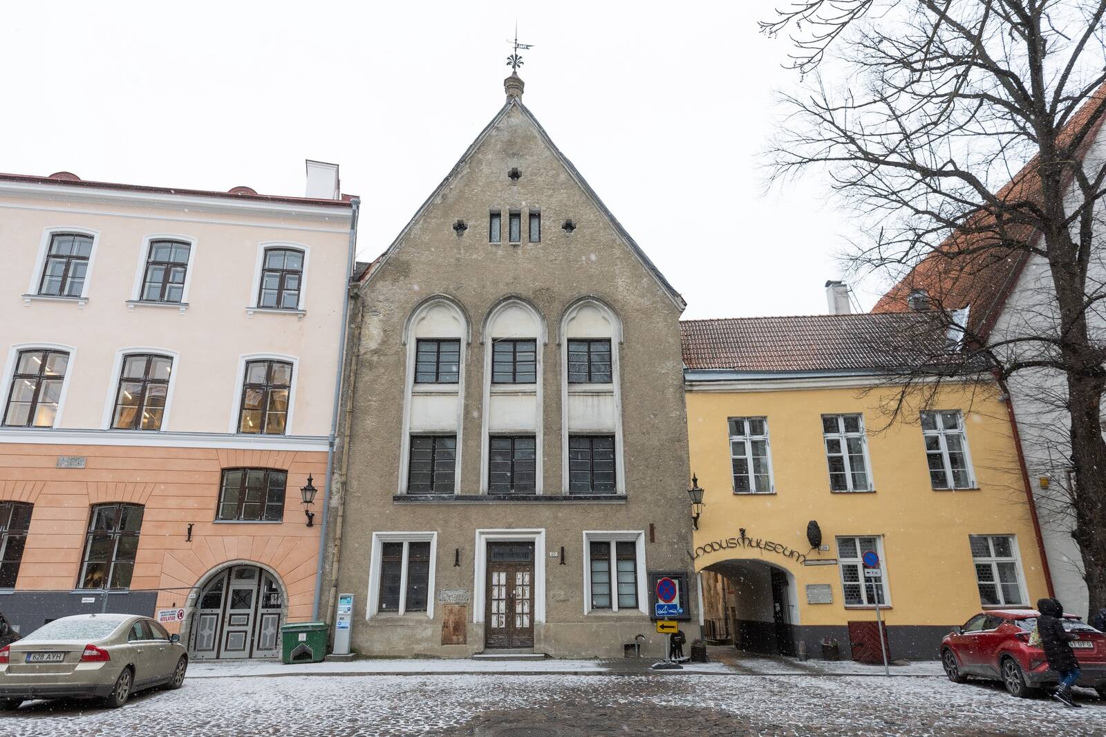 Здание по улице Лай, 27. Стоявший на этом месте средневековый дом до 1940 года принадлежал АО «Курт Зигель»