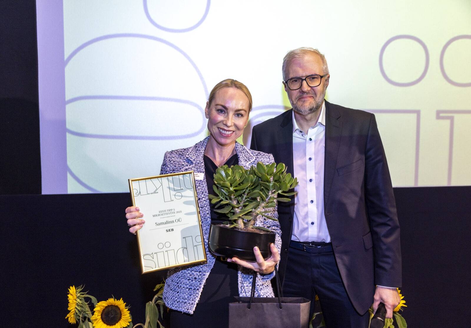 Samalinn OÜ omanik Meeli Jürgenson ja SEB Panga jaepanganduse valdkonna äriklientide osakonna juhata Toomas Palts
