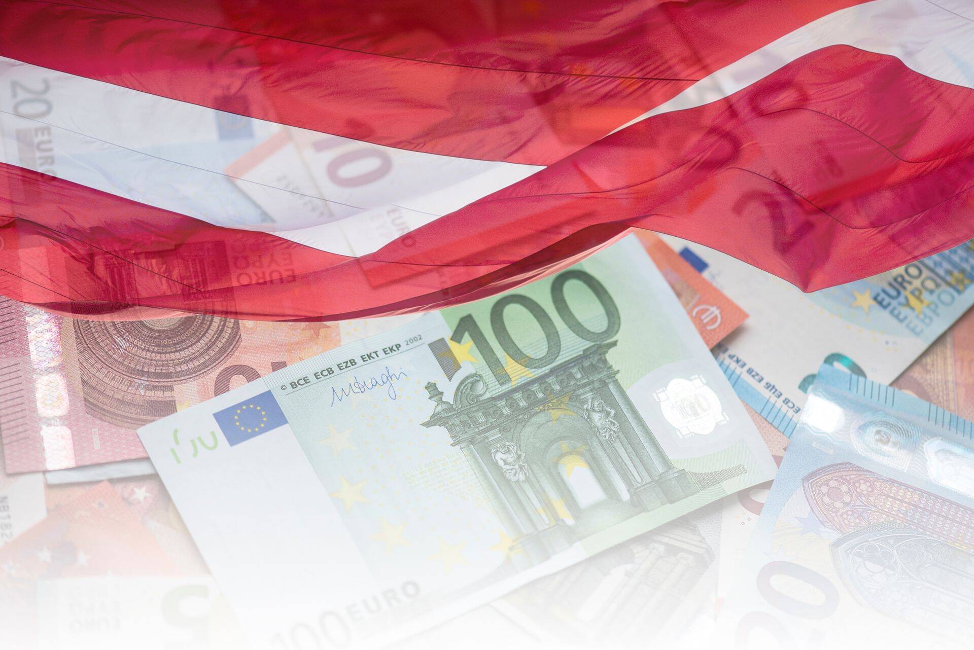 В фактических ценах ВВП Латвии за девять месяцев года составил 28,5 млрд евро.