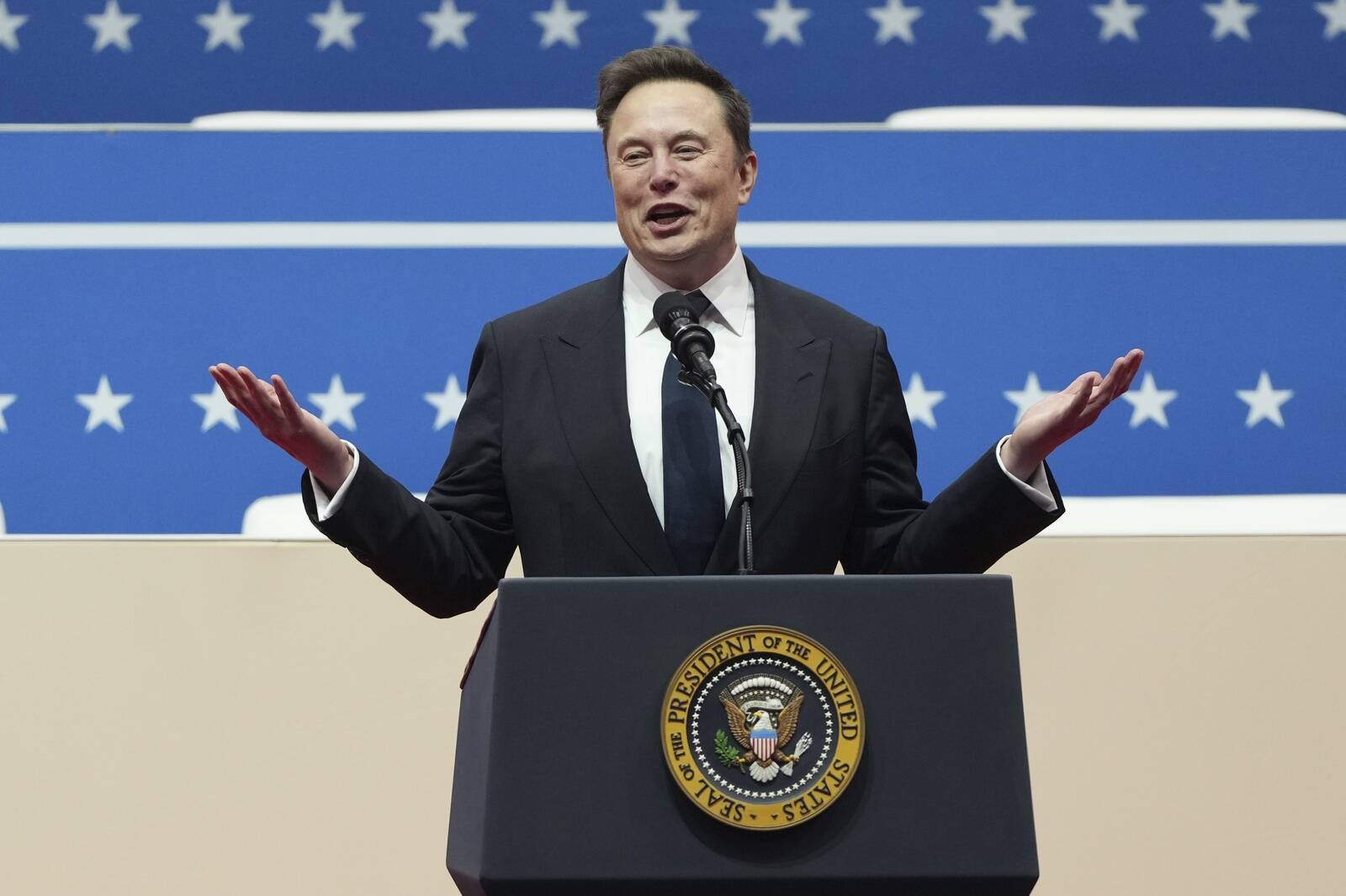 Руководитель Tesla Илон Маск.