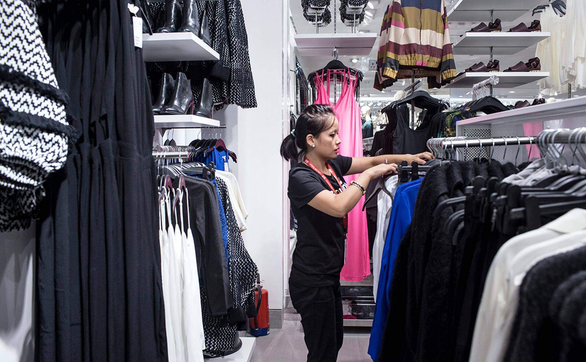 H&M рассказал о не распроданной одежде на $4 млрд