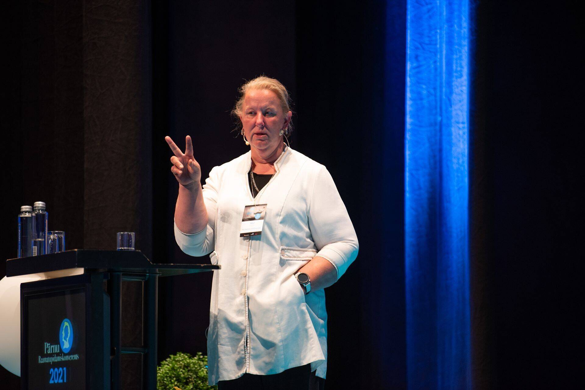 Tunnustatud tööõiguse ekspert ja koolitaja Heli Raidve esinemas Pärnu Raamatupidamiskonverentsil