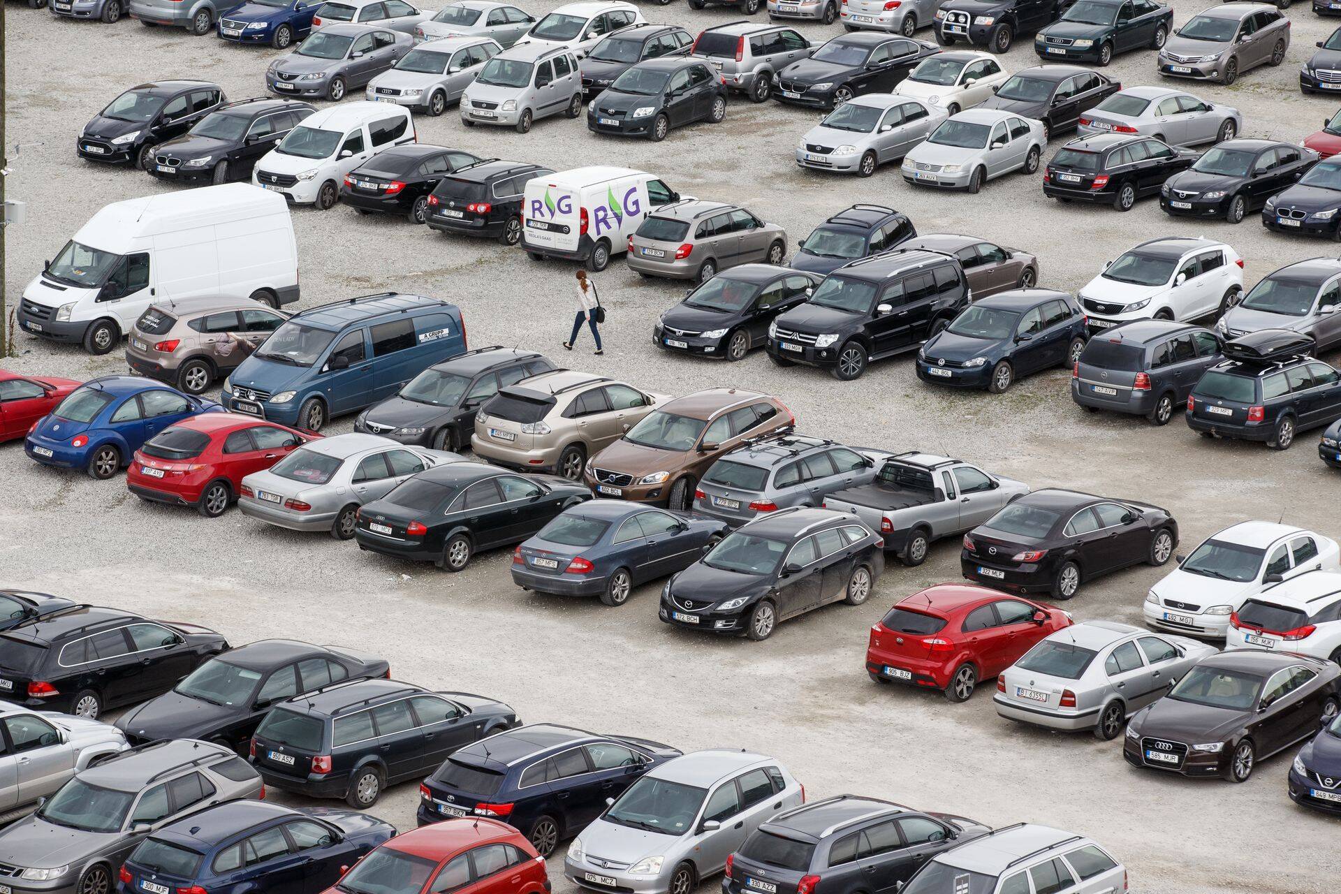 Uusi sõiduautosid muudkui ostetakse.