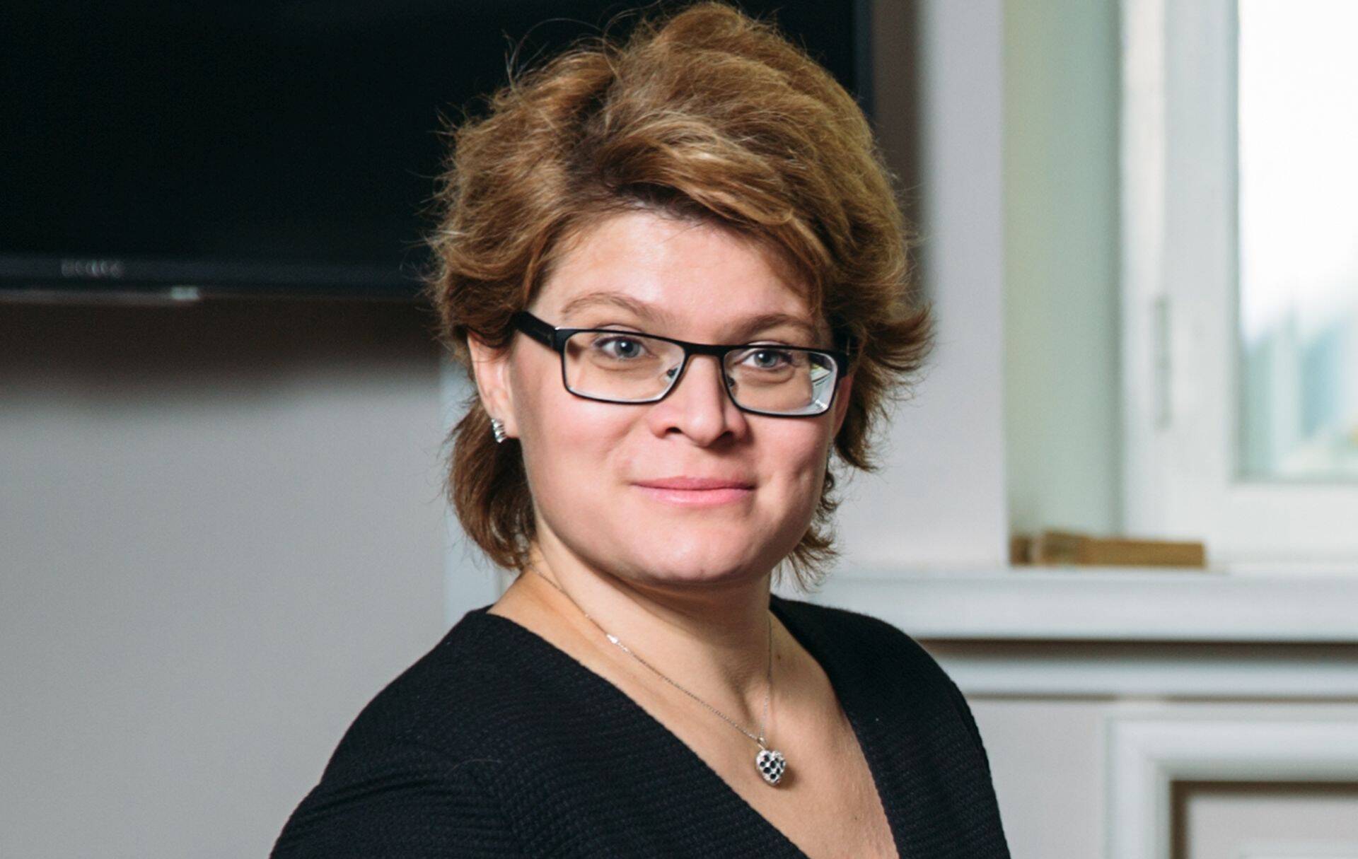 Angela Kase