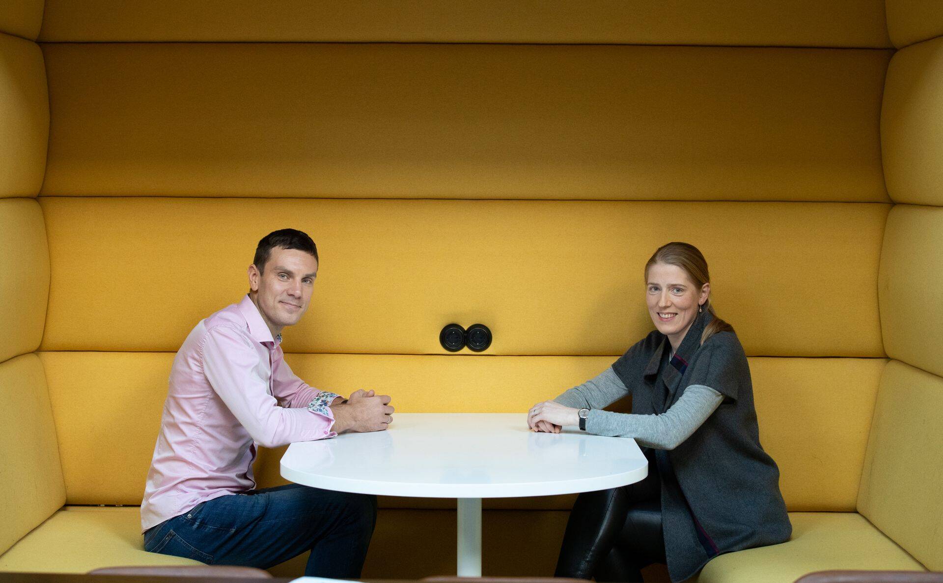 Сооснователь Taxify Мартин Виллиг и исполнительный директор целевого учреждения Heateo Sihtasutus Пиркко Валге