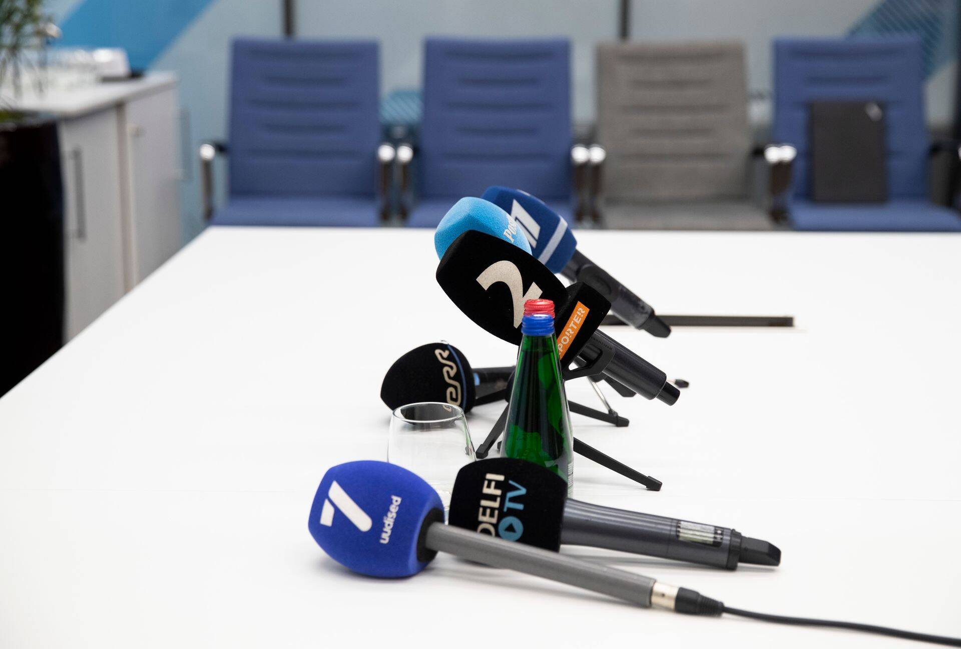 Микрофоны эстонских СМИ. Фото иллюстративное.