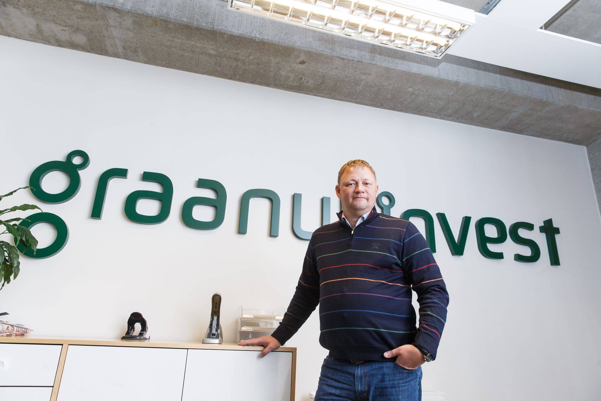 Baltimaade suurima pelletitootja ASi Graanul Invest juhataja Raul Kirjaneni hinnangul on tarbijate huvi pelleti vastu pidevas kasvutrendis, kuid pidurdab turu arengut pidurdab üldine kütuse hinna langus.