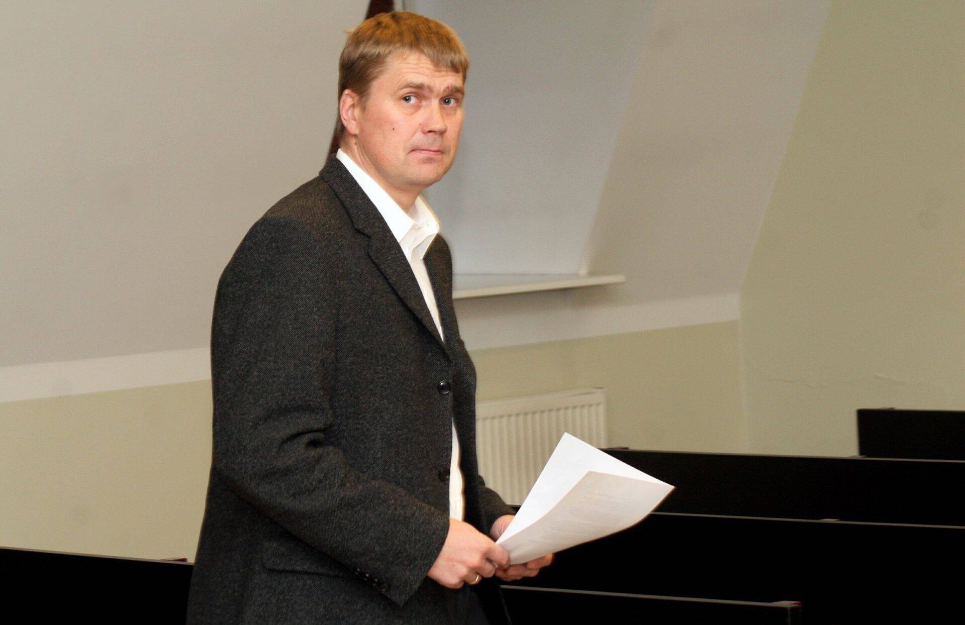 Endine kaitsepolitseinik Priit Tikerpe oli 2000ndatel nn Panovi afääris pikalt kohtu all, kuid mõisteti lõpuks kõiges õigeks.