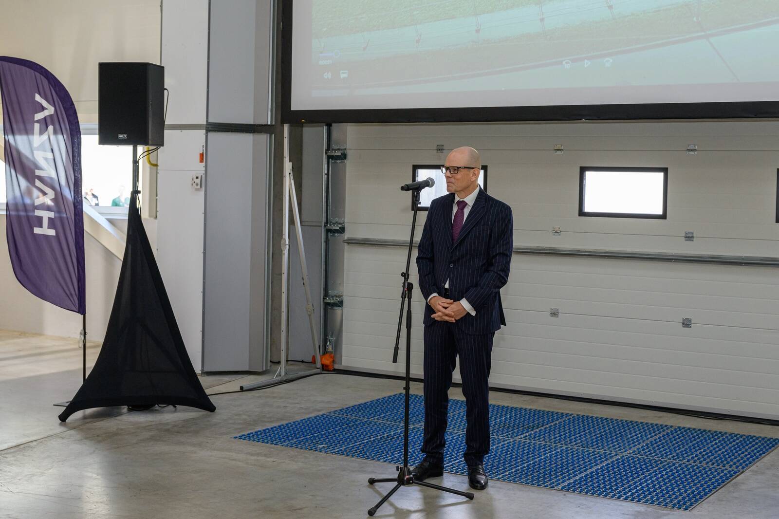 Majandus- ja infotehnoloogiaminister Tiit Riisalo eelmisel nädalal HANZA Mechanics Tartu tehaselaienduse avamisel.