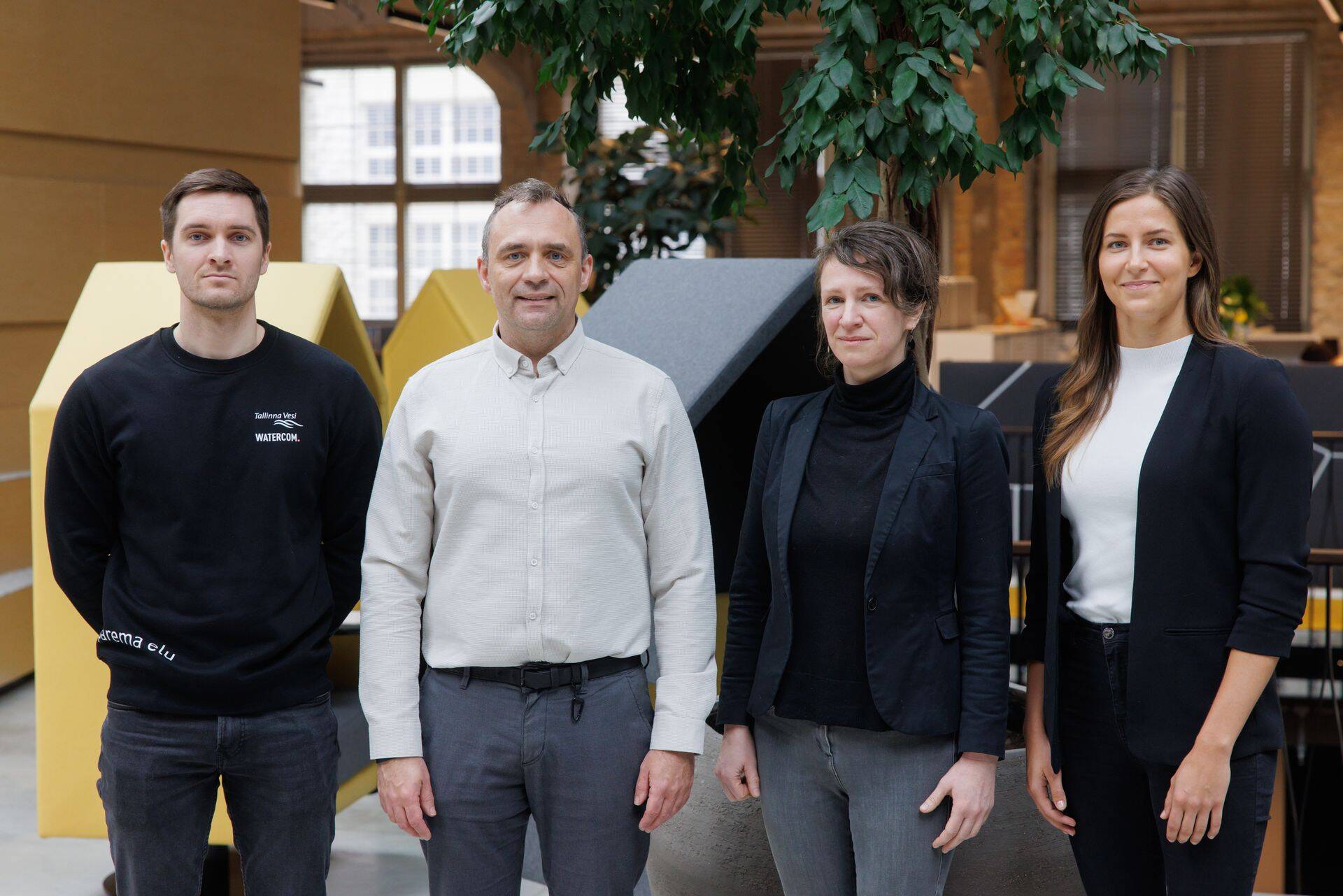 Vasakult Priit Kappak, Paavo Siimann, Marika Taal ja Merilin Iital.