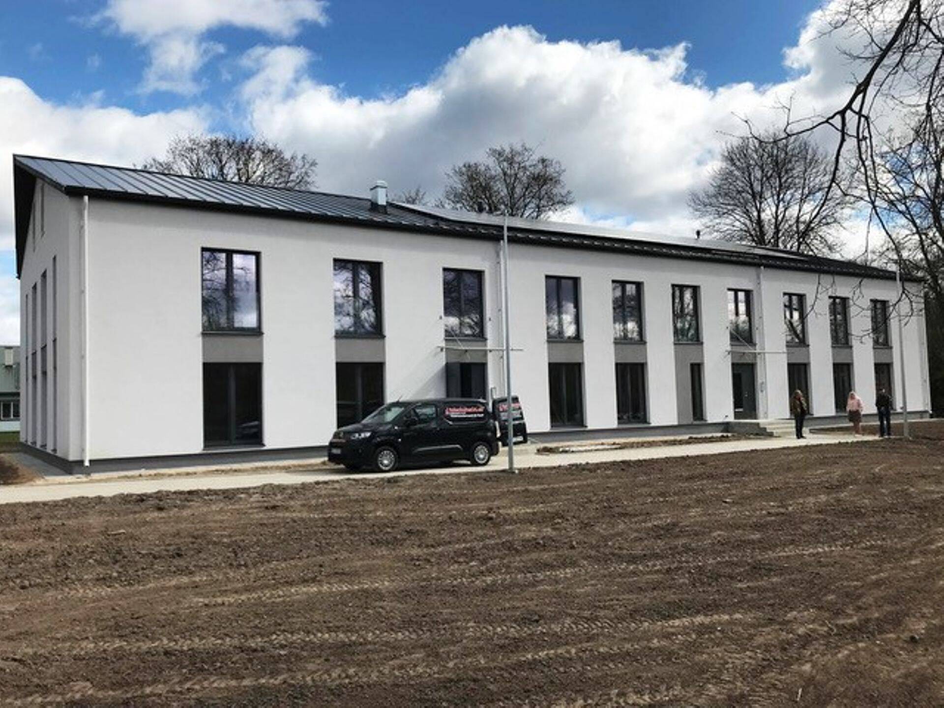 Kaasaegsed elutingimused meelitavad valda nii häid spetsialiste kui ka motiveerivad nooremat põlvkonda maapiirkonda jääma.