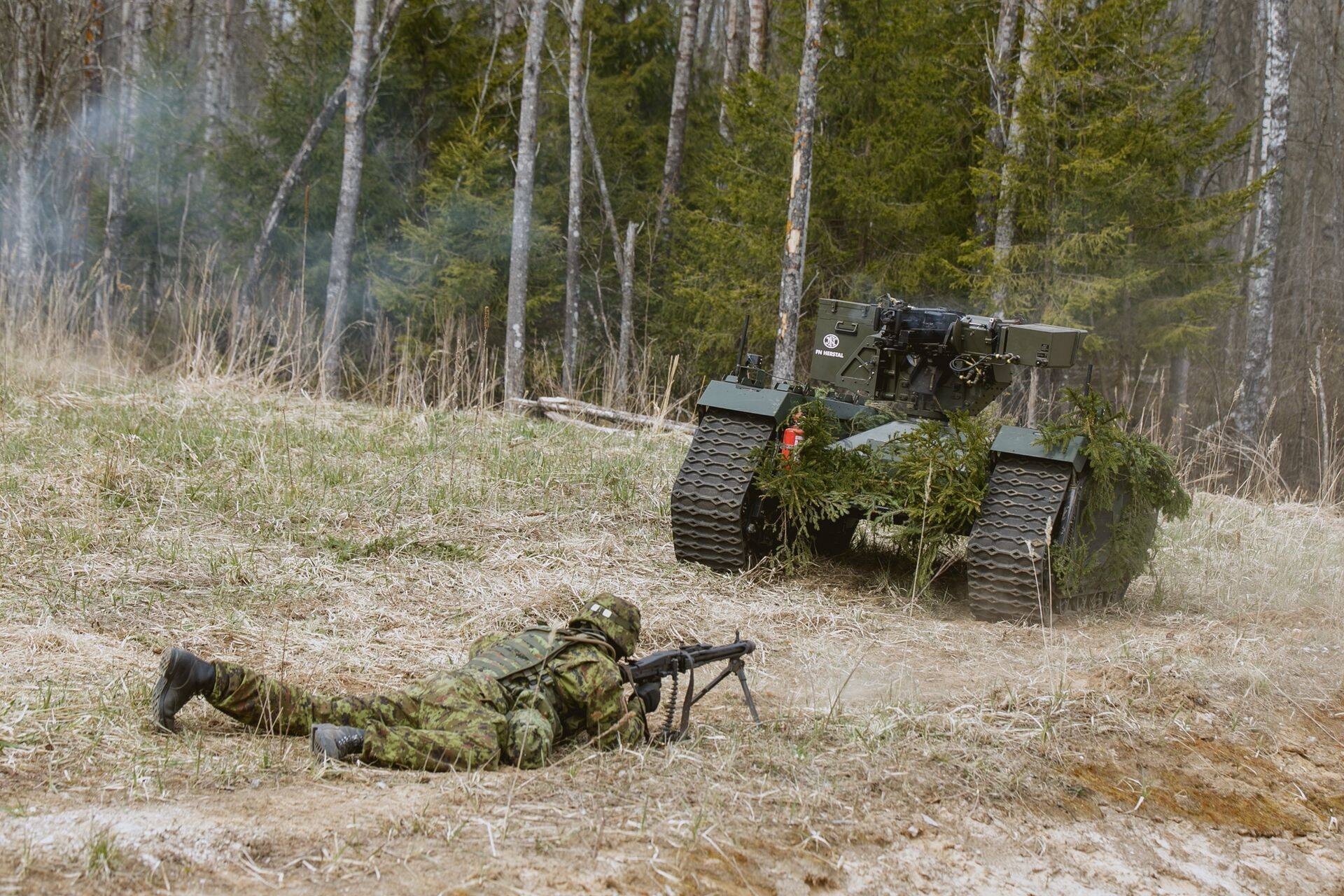 Eesti kaitsetööstuse ettevõtted on oma toodangut tutvustanud ka lahinguid matkivas vormis.