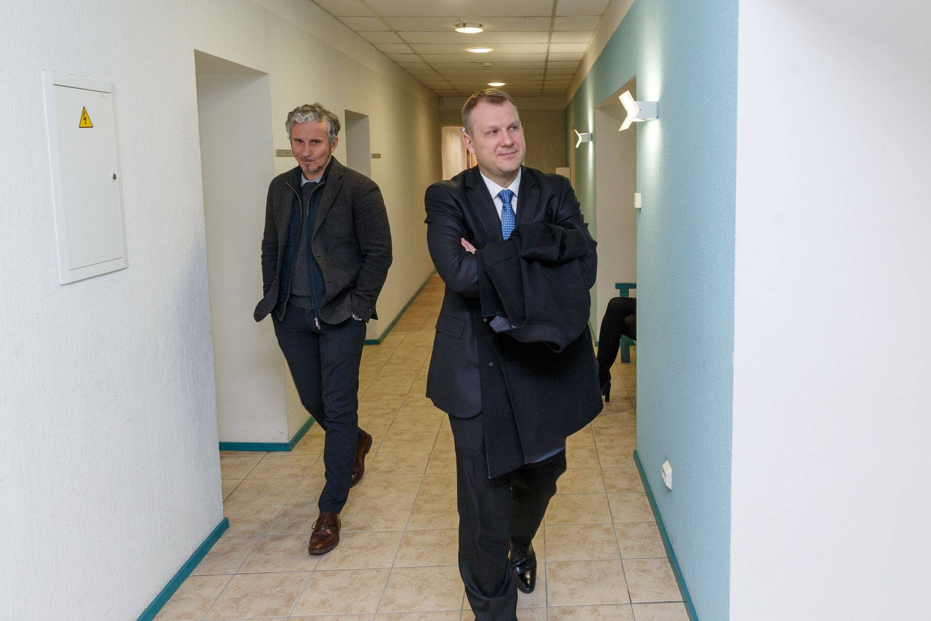 Vandeadvokaat Viktor Särgava sõnul pole tema “sundimine” tõsiseltvõetav ka seetõttu, et Tiina Hirv on õbluke naisterahvas.