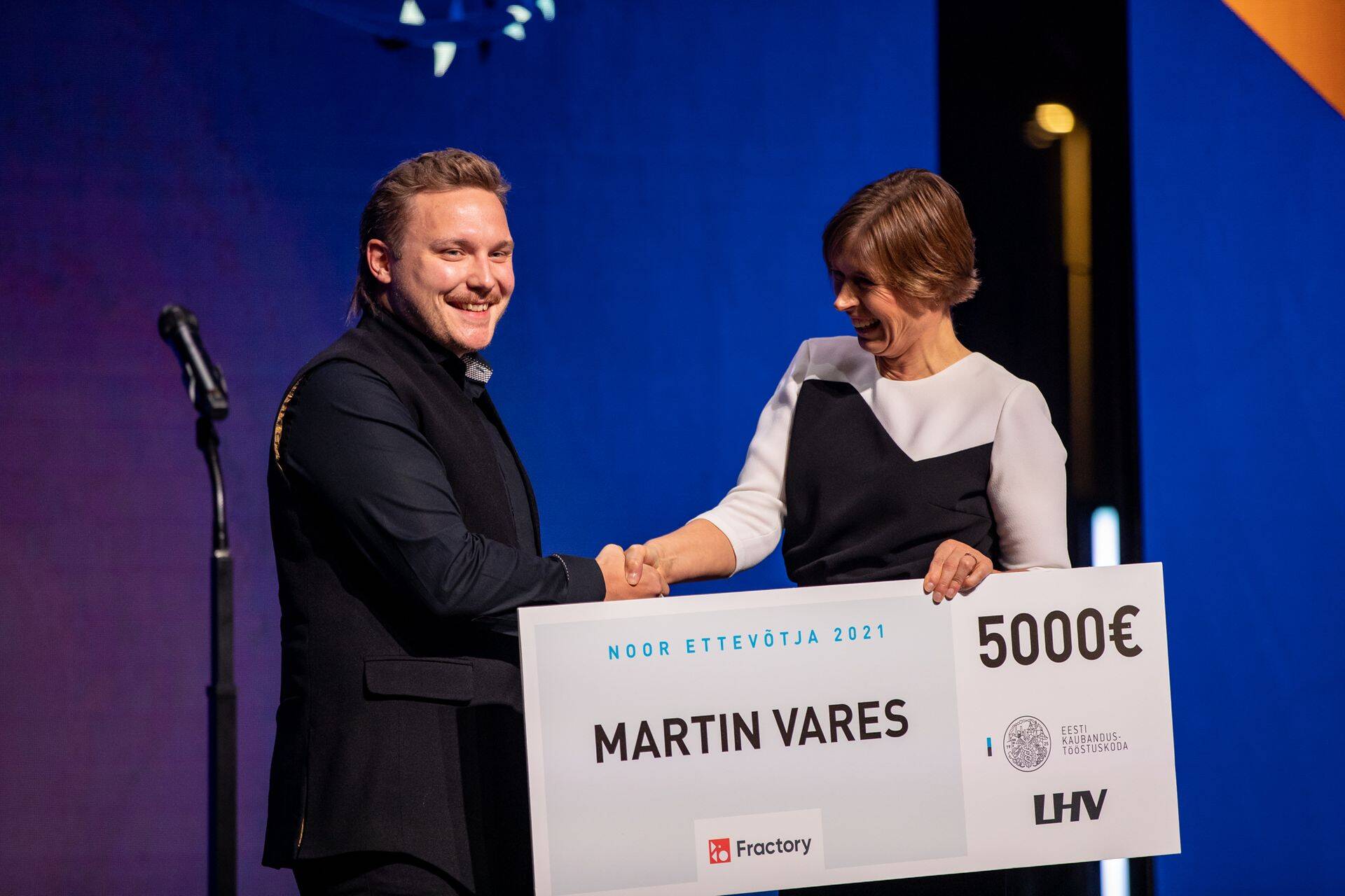 2021. aasta lõpus sai Fractory juht Martin Vares ka parima noore juhi tunnustuse, mille andis üle president Kersti Kaljulaid