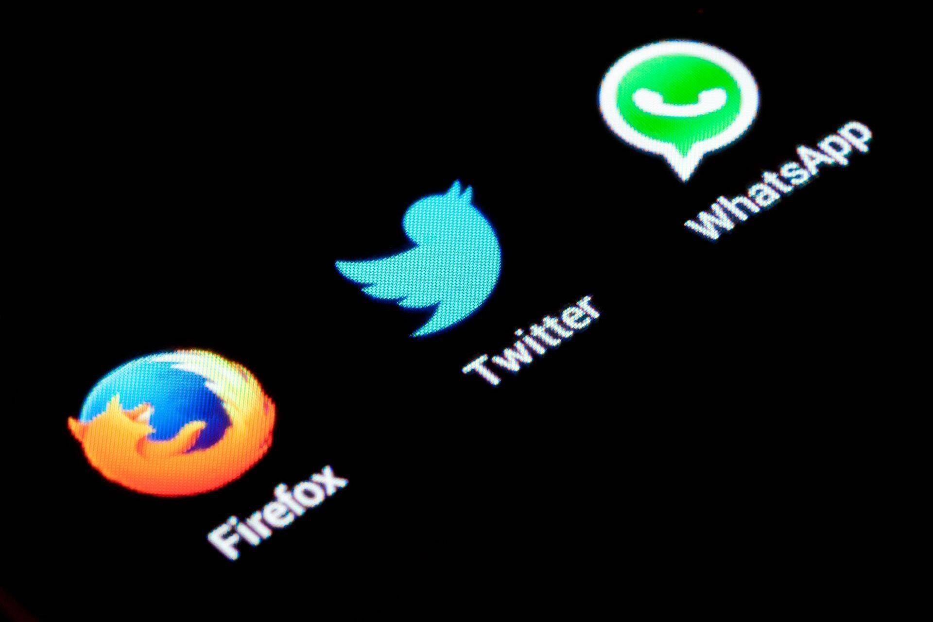 Разные логотипы мессенджерей. Иллюстративное фото.