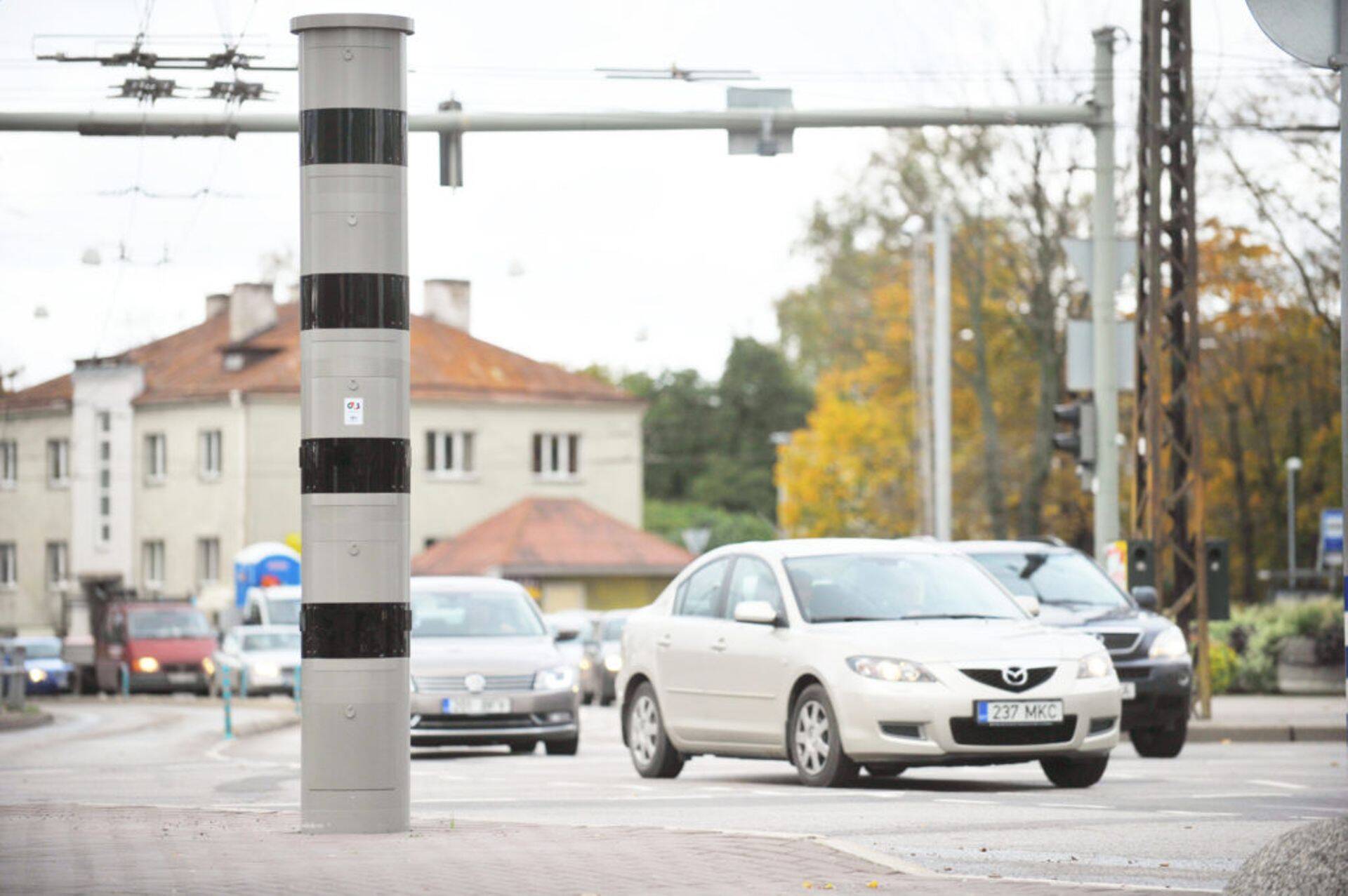 Keelava fooritulega Kristiine ristmikule sõit toob homsest kaasa trahvi.