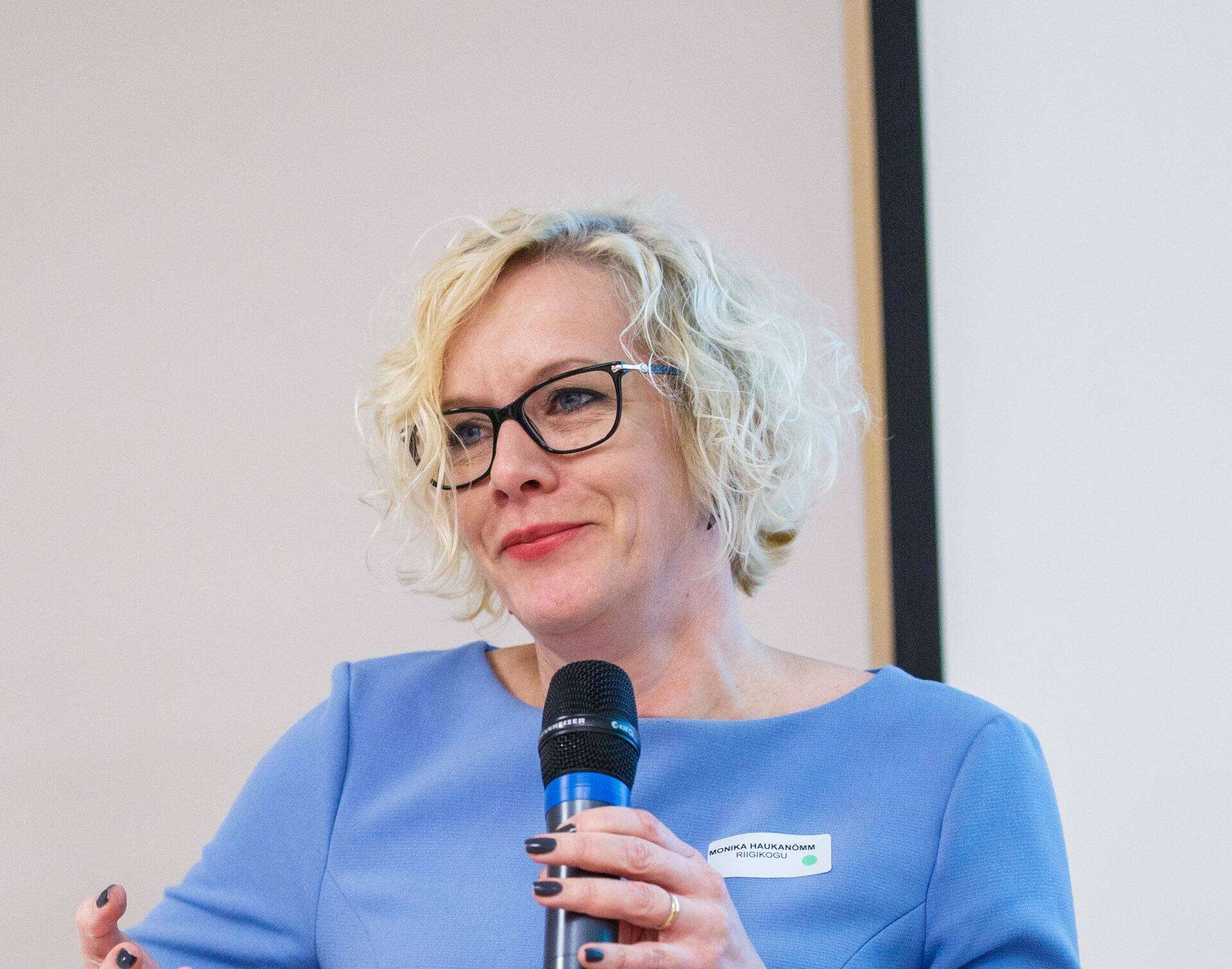 Sotsiaalkomisjoni aseesimees Monika Haukanõmm