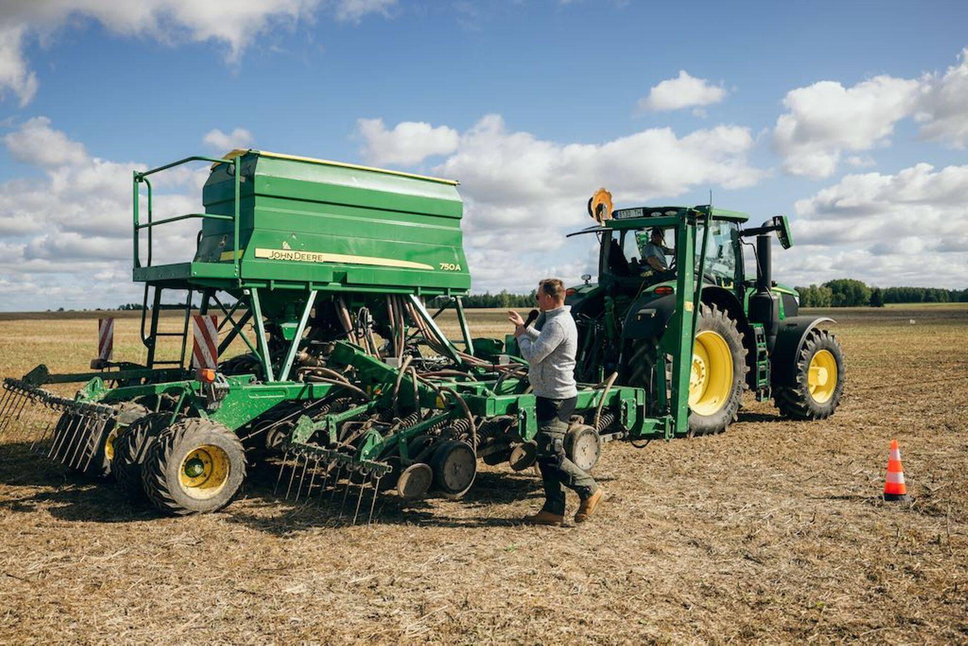 John Deere 750A