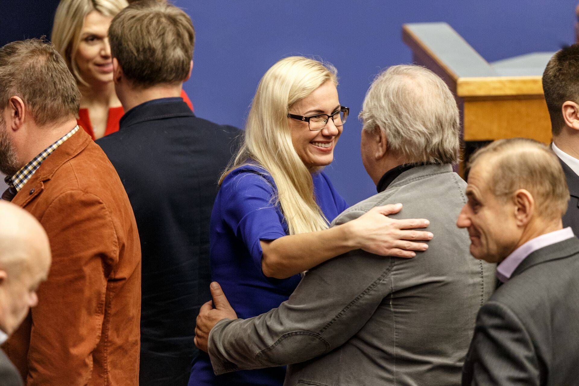 Kadri Simson (sinises) ja Urve Palo (punases) asusid riigifirmade nõukogusid rookima.