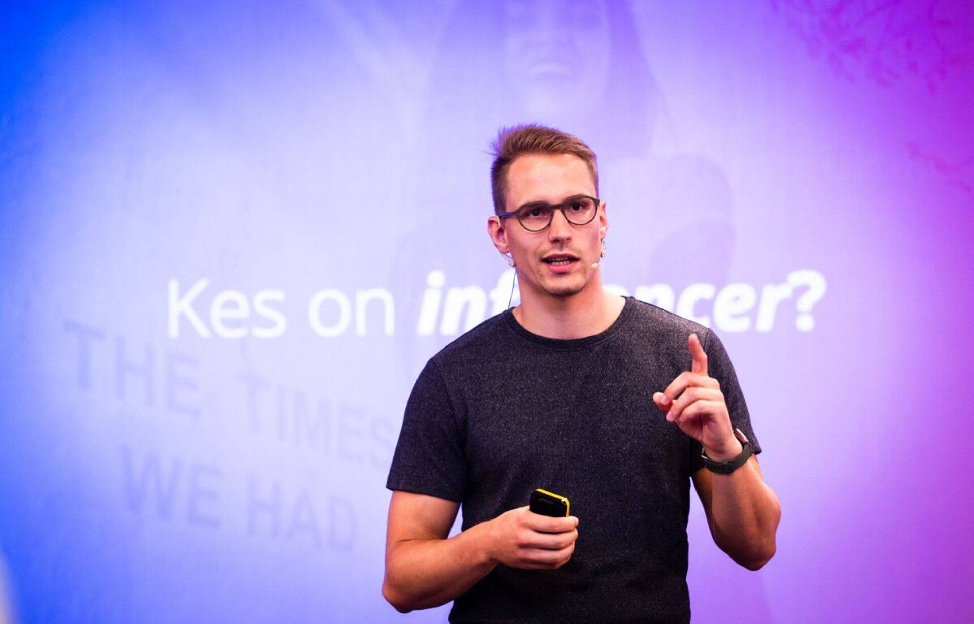 Idufirma Promoty tegevjuhi ja kaasasutaja Aleks Koha sõnul on oluline küsida pidevalt miks - miks midagi tehakse või mis mõne tegevuse mõte on. See võimaldab jõuda suuremate teemade ja vastusteni.