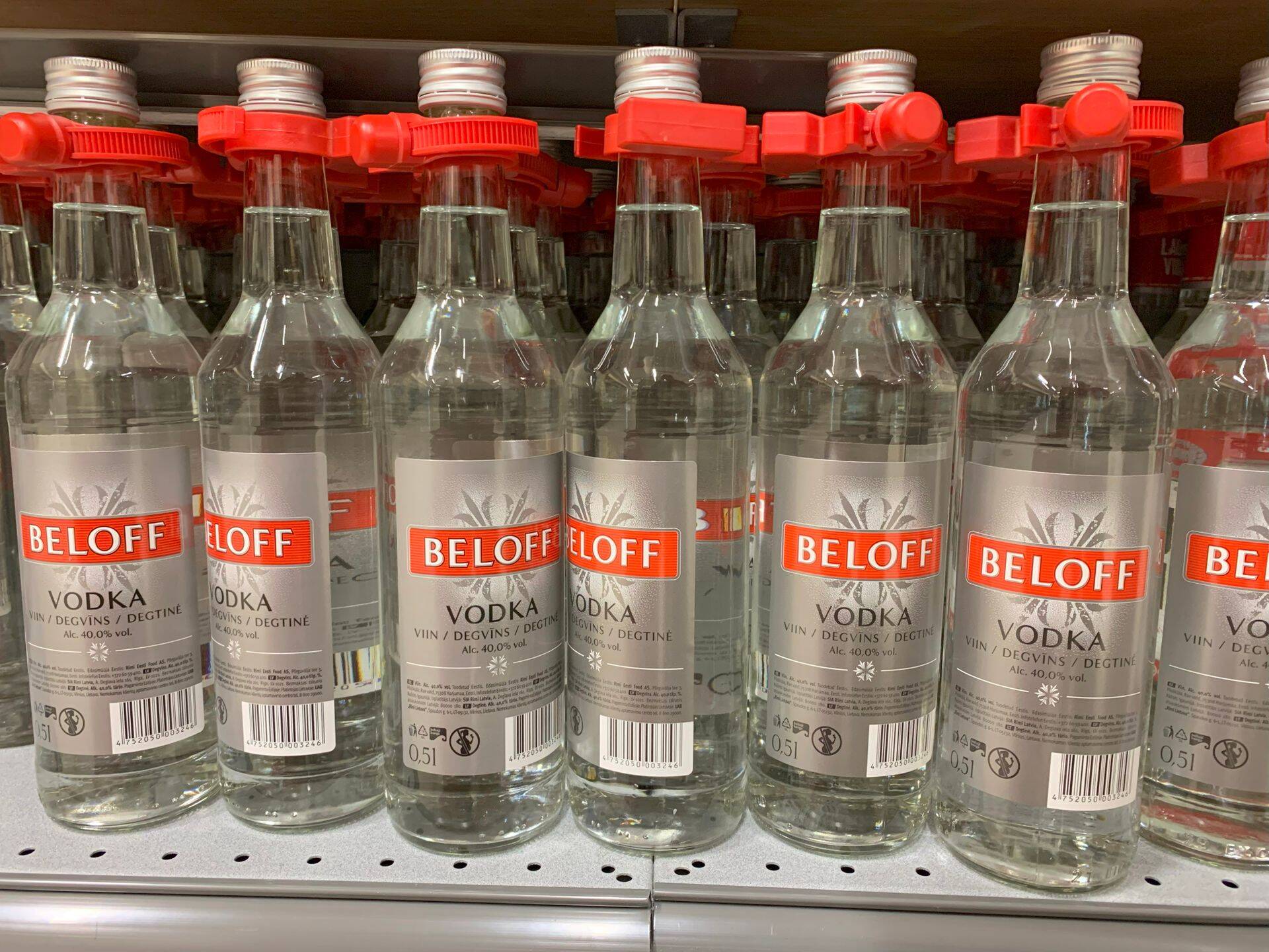 Beloff – собственный бренд недорогой водки от сети супермаркетов Rimi.