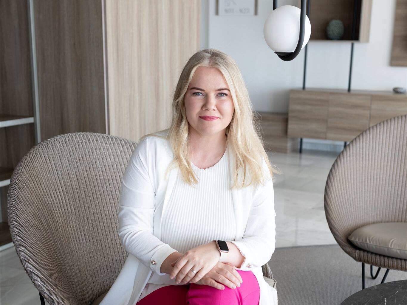 “Me ei ehita tulevikku ainult uute seadmetega, vaid eelkõige oskustega neid teadlikult kasutada,” kinnitab Äripäeva Akadeemia koolitaja Gerlyn Tiigemäe.