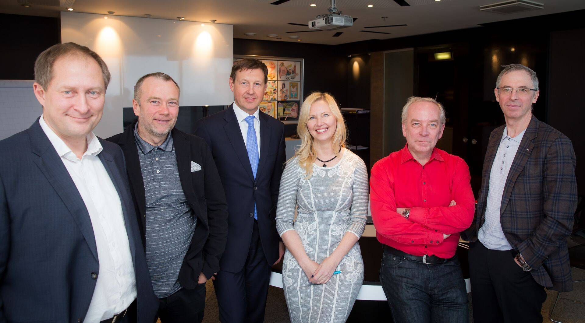 Vestlusringis arutasid juhtimiskultuuri muutumist Toomas Tamsar, Aivo Rosenberg, Mart Mägi, Ellen Tohvri, Riho Rasmann ja Ants Sild.