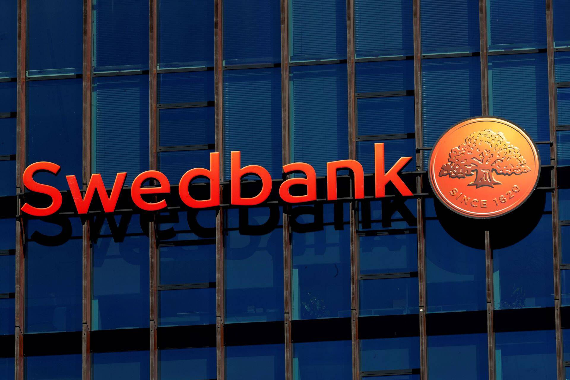 Swedbanki rahapesuraporti avaldamine lükkub edasi.