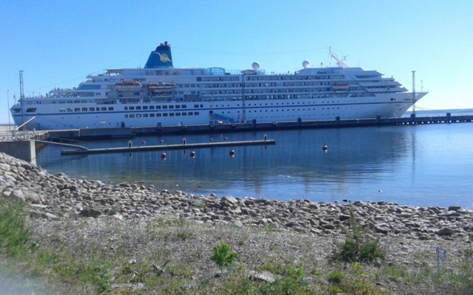 Круизное судно Amadea на Сааремаа