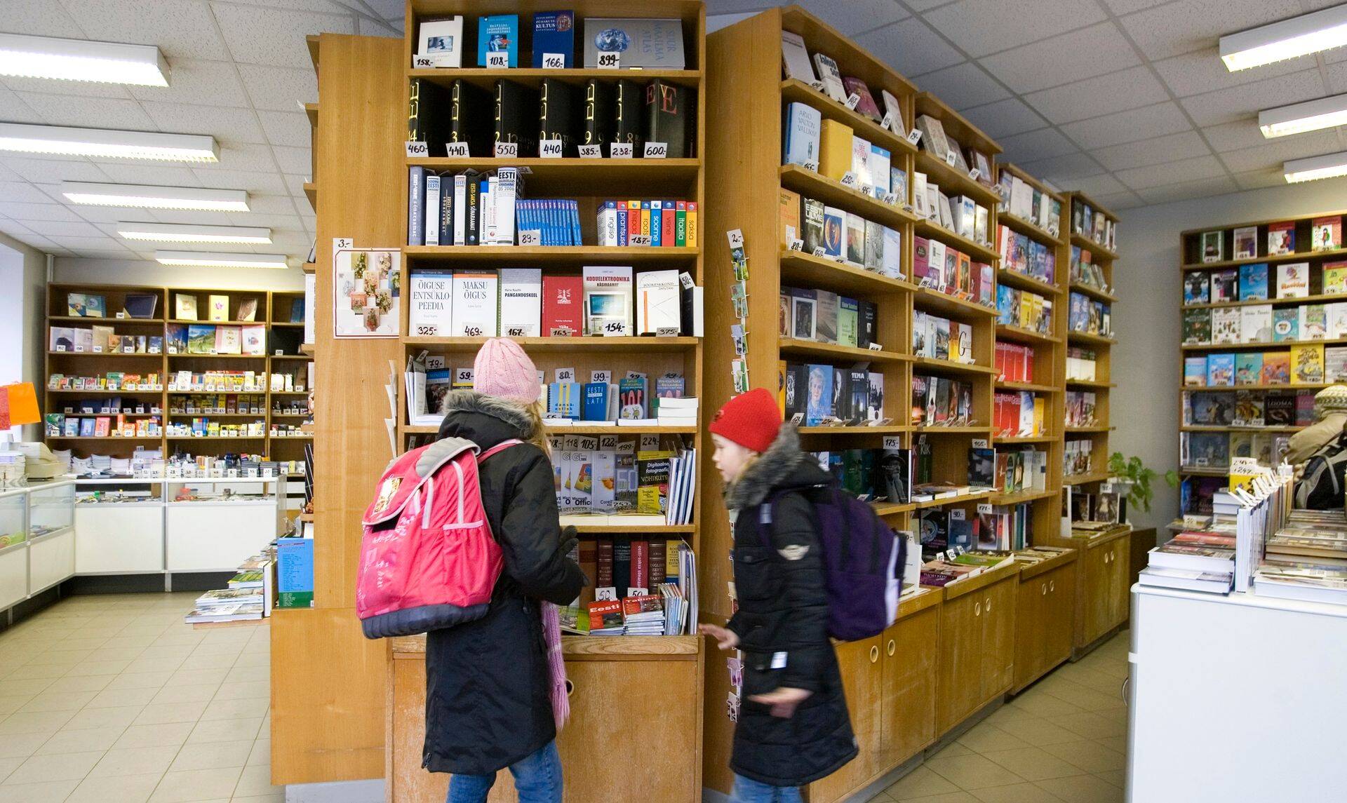 Крупные книжные сети на выручку не жалуются, у фирм поменьше положение более сложное.