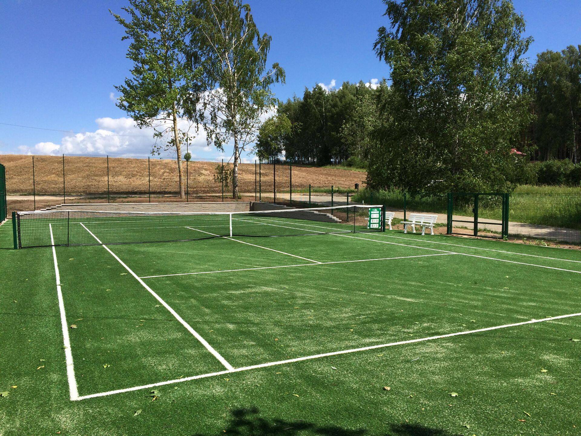 Kunstmurukattega tenniseväljak, 510m2 (2018)