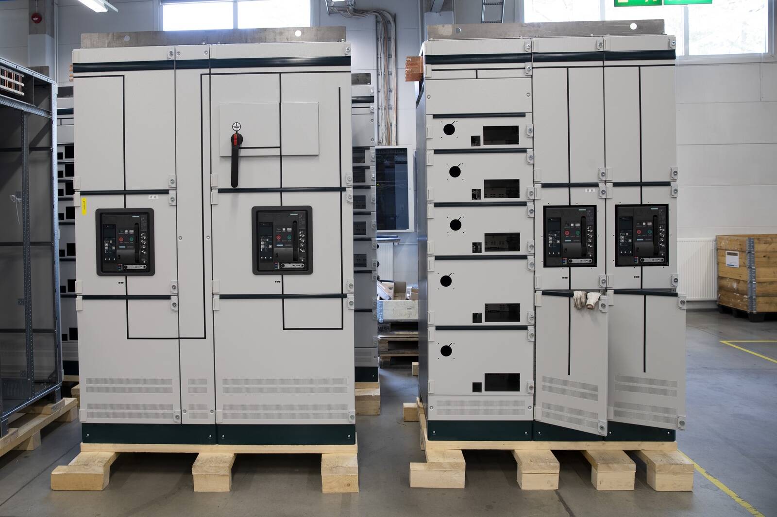 Siiani on CERNilt ainsa üle miljoni eurose mahuga lepingu saanud Harju Elekter.