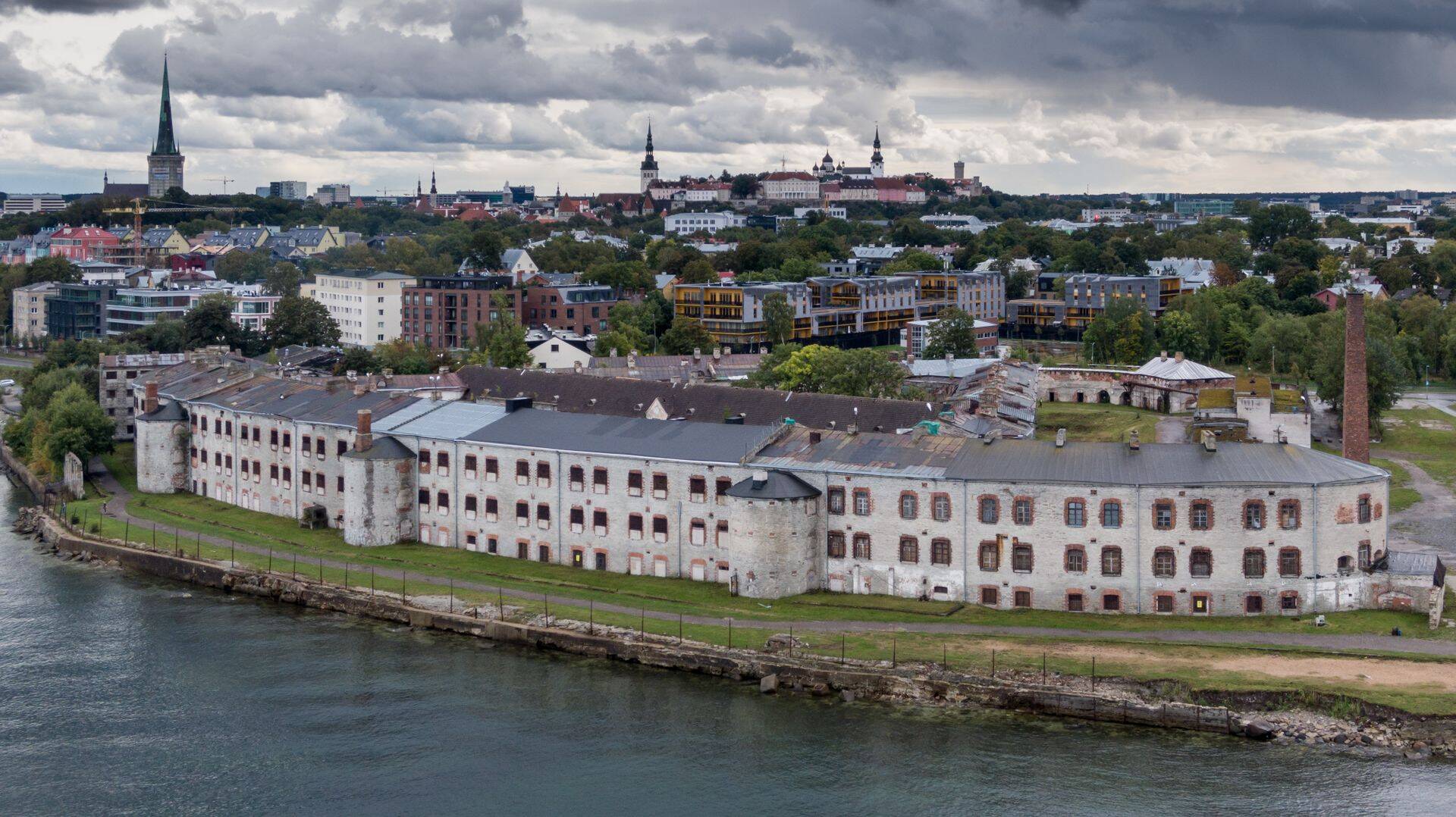 Saates räägime muu hulgas Patarei merekindlusest, mida arendab Urmas Sõõrumaa ettevõte.