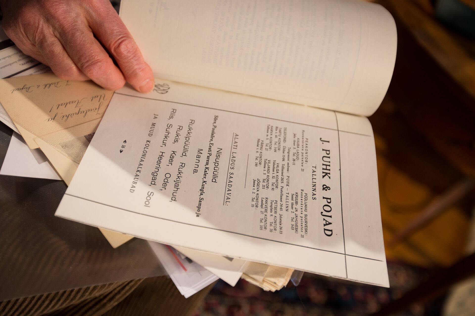 Ettevõtte J. Puhk ja Pojad kohta on säilinud omajagu materiali, mida ka Jüri kogub.