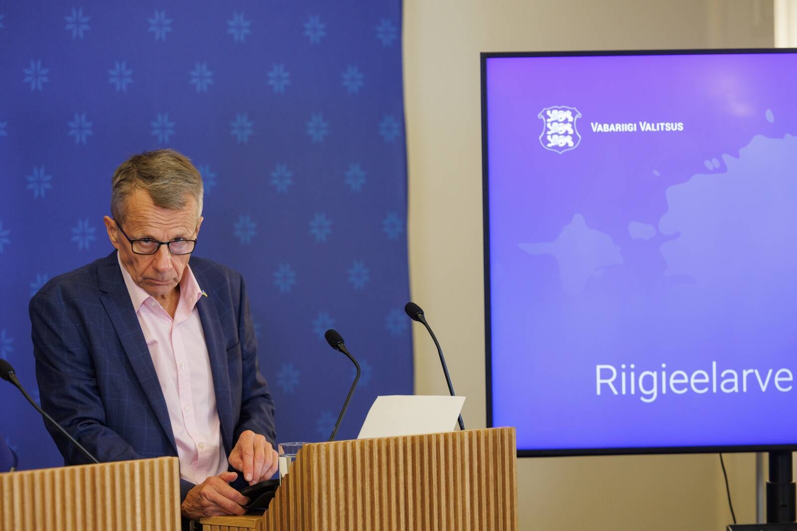 Kolmapäeval sai paika rahandusminister Jürgen Ligi eestvedamisel valminud riigieelarve. Juba neljapäeva hommikul tuleb see arutelu alla Äripäeva raadios.