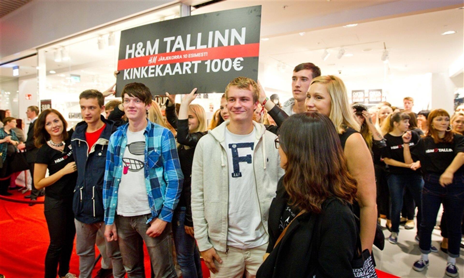 H&M avamine Rocca al Mare keskuses