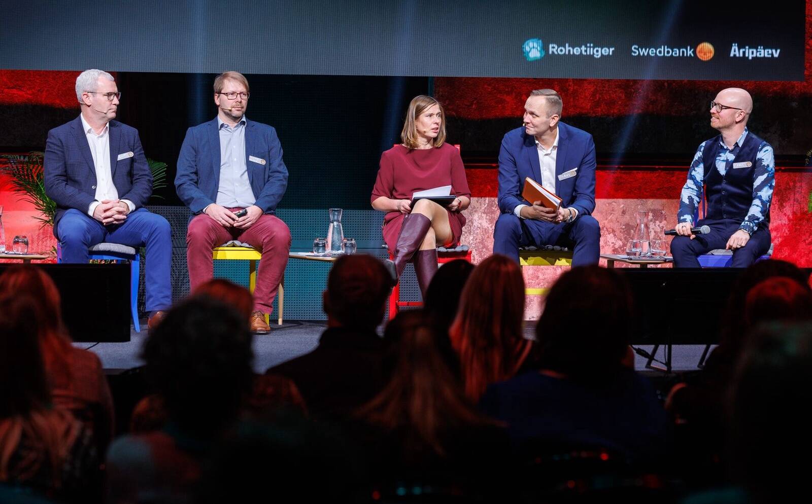 Eesti tuleviku majandusmudelitest maalisid pildi Utilitase juhataja Priit Koit, TalTechi rakendusliku keemia professor Allan Niidu, president Kersti Kaljulaid ja Swedbank Eesti juht Olavi Lepp. Modereeris Mart Normet