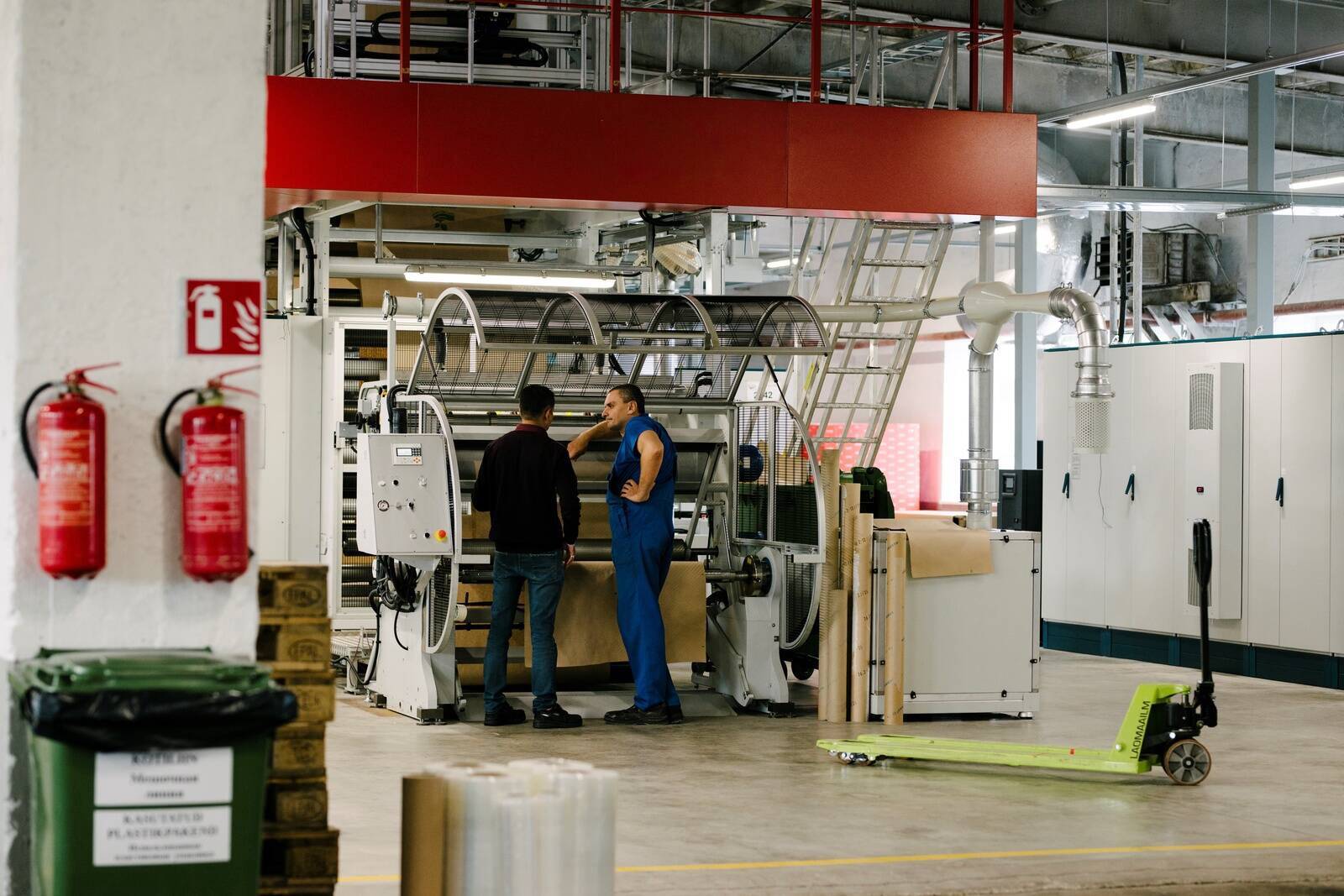 Целлюлозно-бумажная фабрика в Кехра, подобно конкурентам, была вынуждена работать на пониженной мощности из-за низкого спроса.