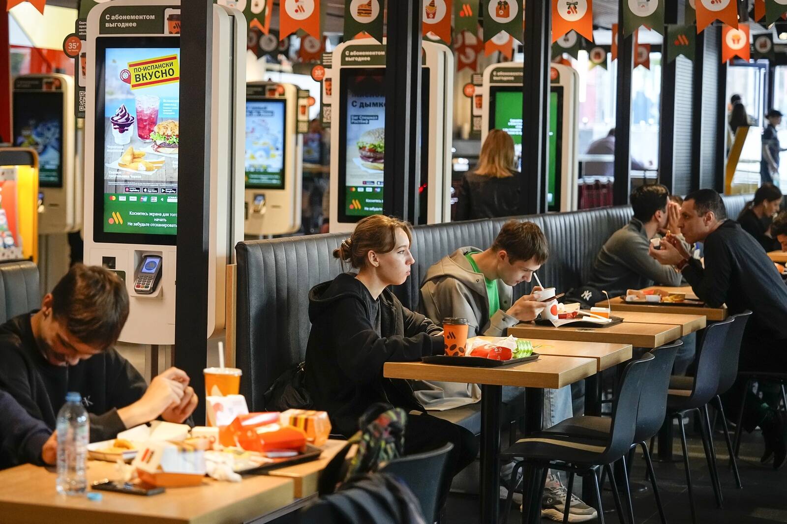 McDonald’si asemel Vkusno i Totška või mitte, aga rahapuudust linnades ei kurdeta.