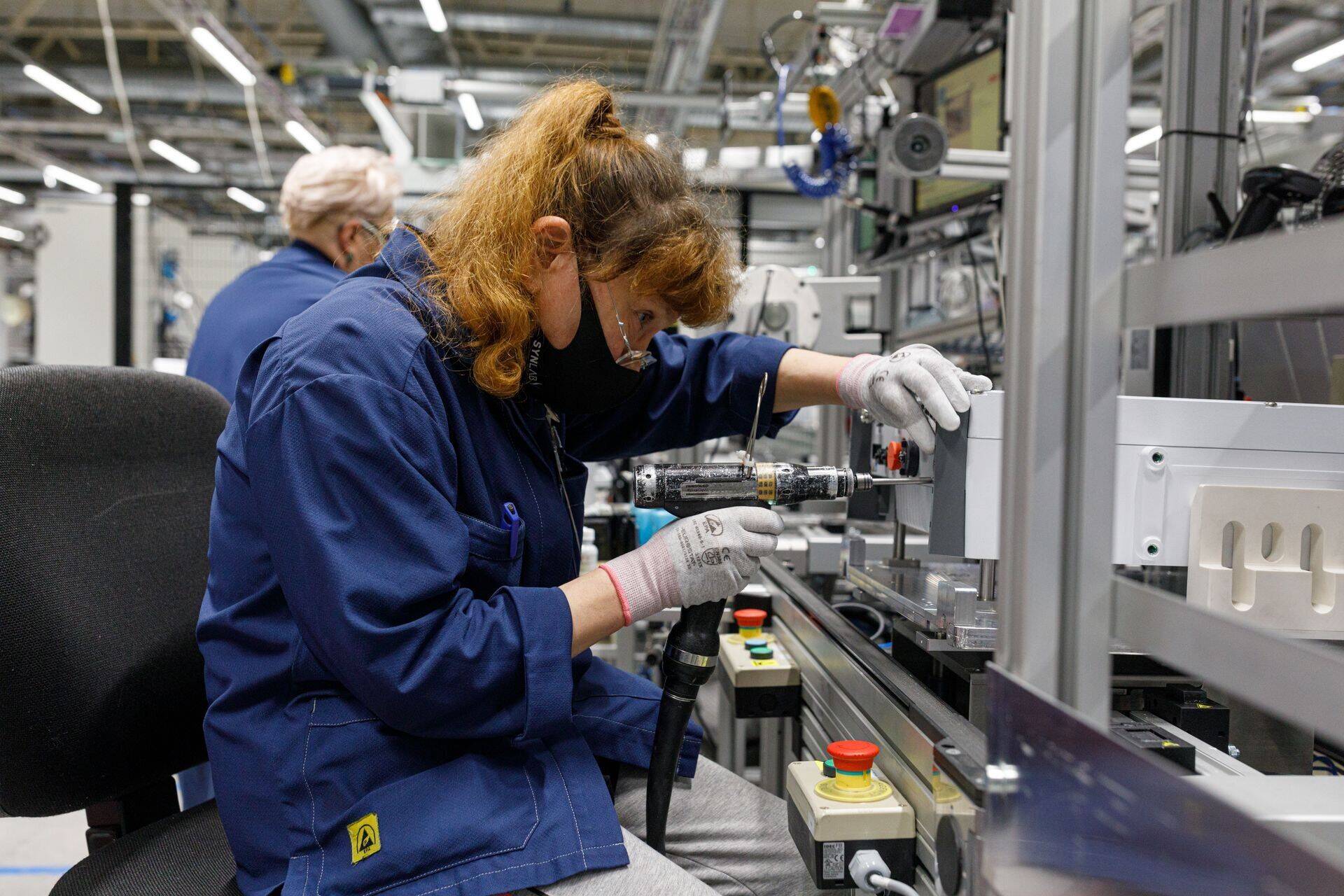 В целом по ЕС безработица снизилась в марте еще более значительно - до 6,2%.