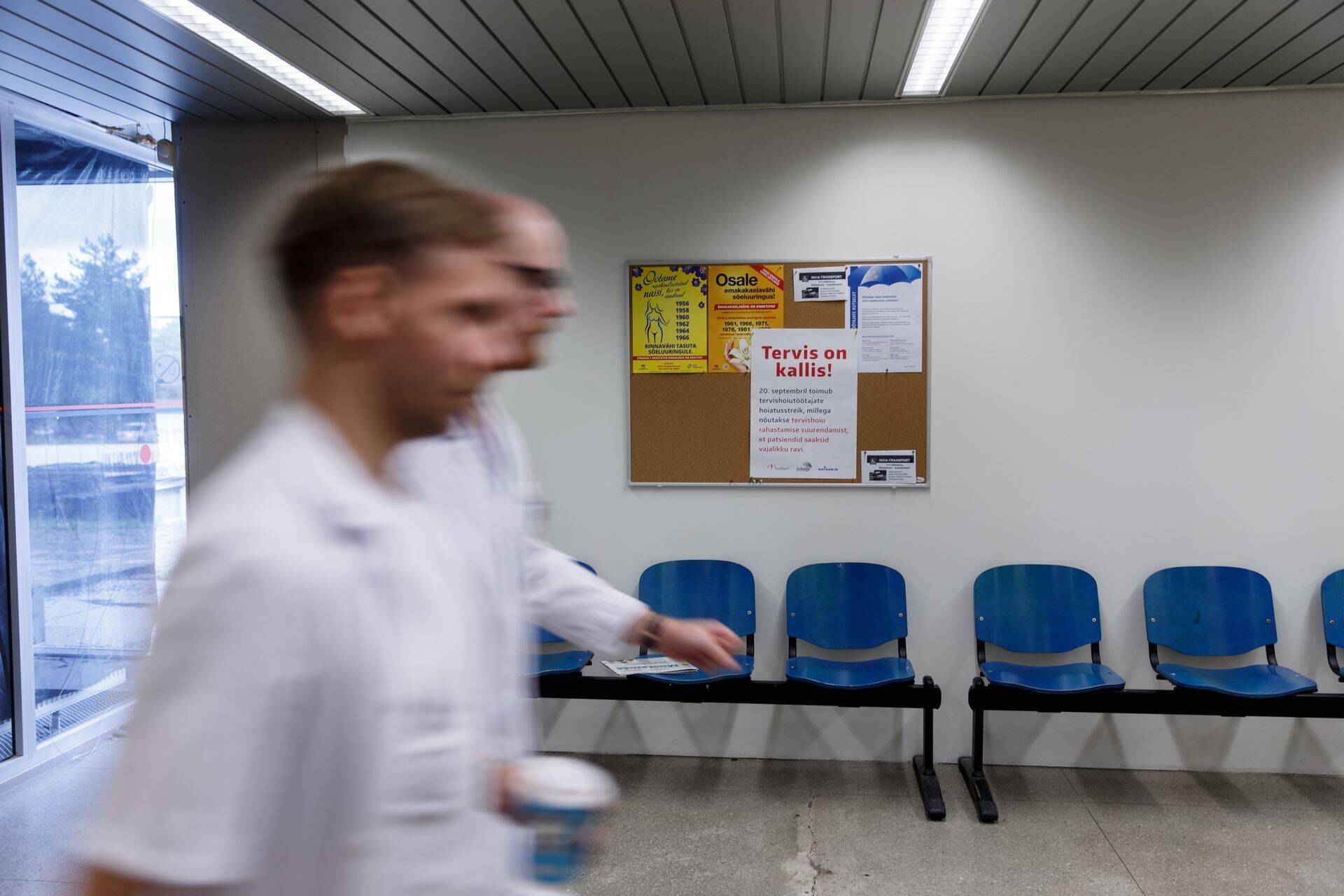 Plakati peal seisab hüüatus "Tervis on kallis!"