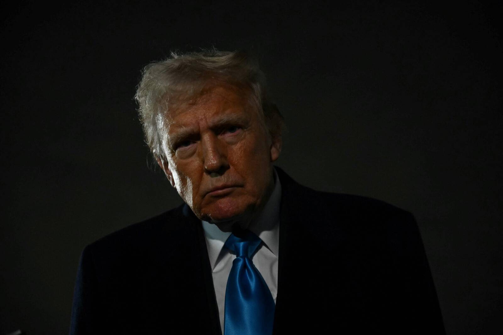 Donald Trump kehtestas Kanadale, Mehhikole ja Hiinale kõrged tariifid. Räägime selle mõjust ka raadiohommikus.