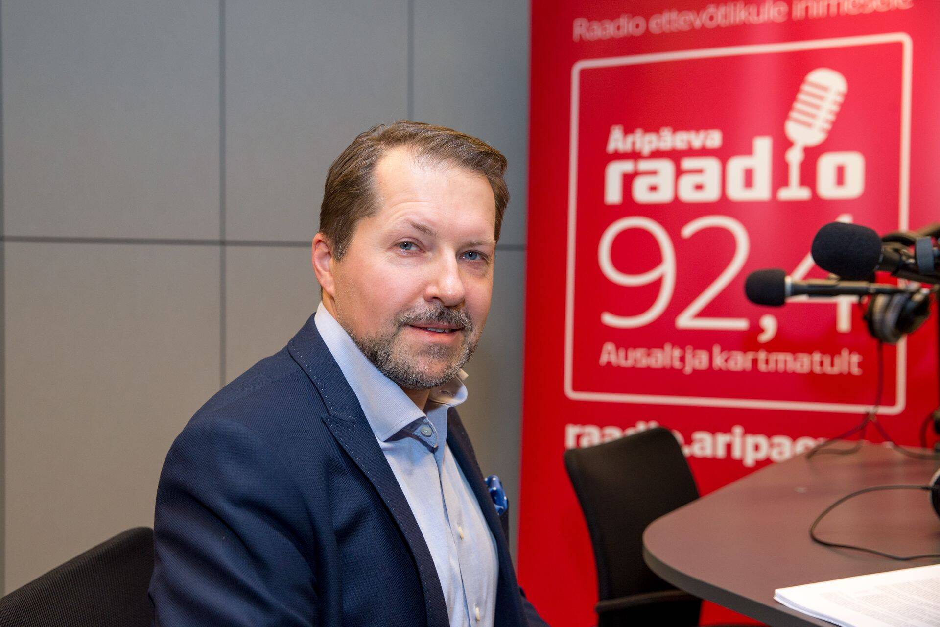 Ellex Raidla vandeadvokaadi Toomas Vaheri sõnul võib riigieelarvest kogujate sotsiaalmaksu arvel pensionisambasse tasutud 4% osa väljamaksmine olla vastuolus võrdsuspõhiõigusega, sest toob kaasa teise sambaga mitteliitunud isikute ebavõrdse kohtlemise.