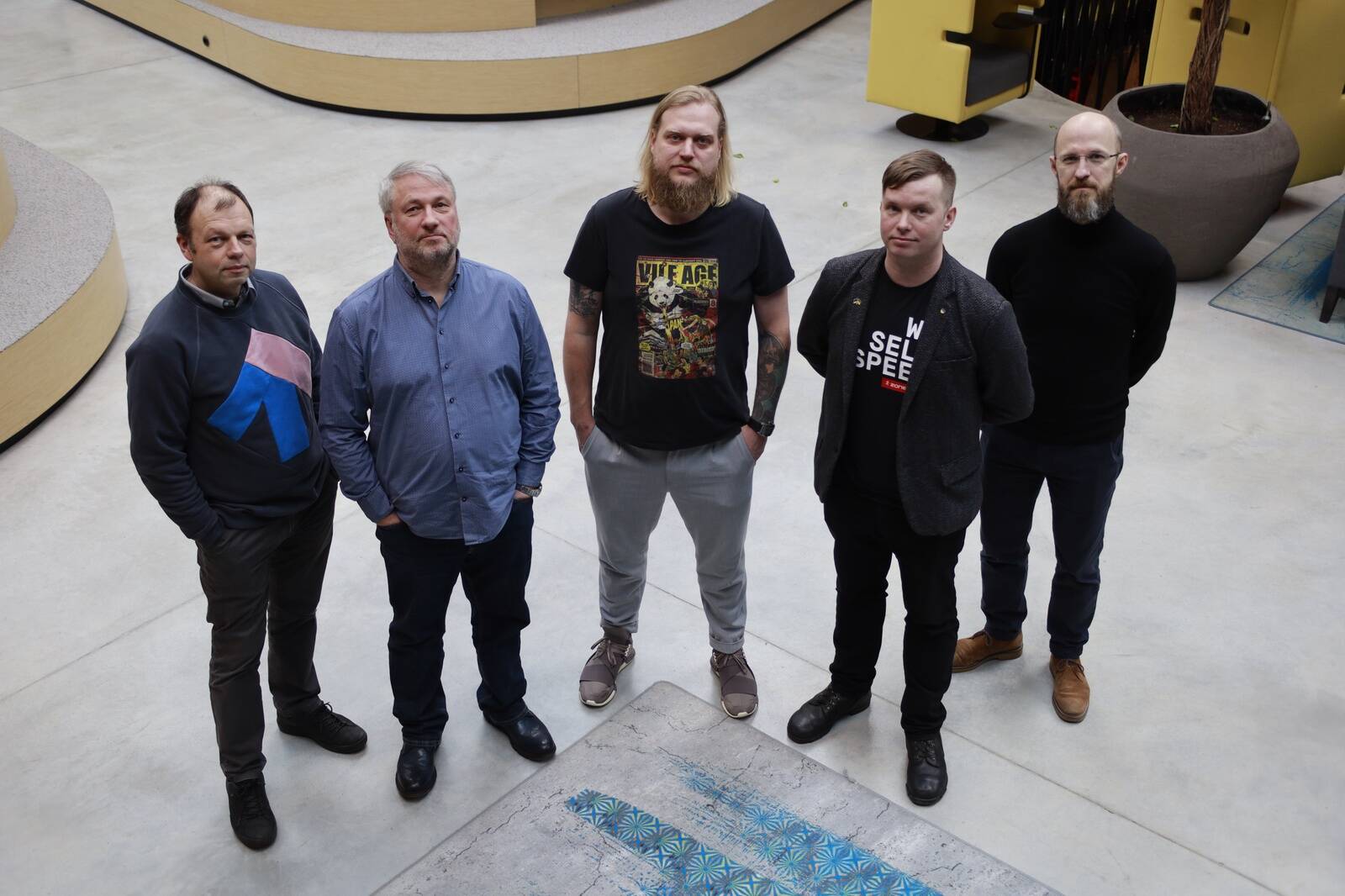 “Mälupäeva” saatekülalised Ermo Kiisk, Raul Pero, saatejuht Janar Tiiroja, Sten Nurmeta ja Arne Meier.