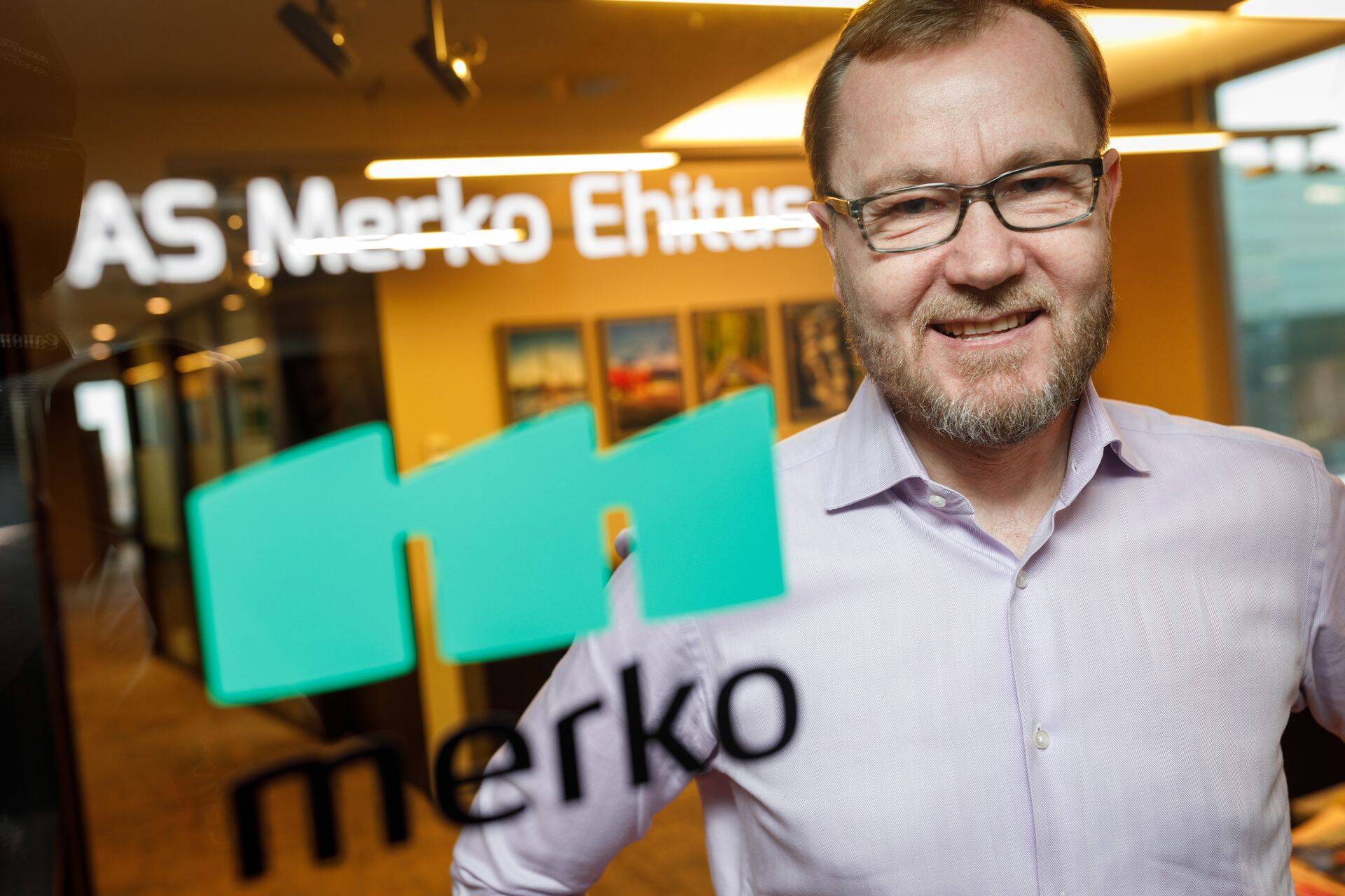Ehitushindu on Lätis kergitanud tugevamini reguleerima hakatud töötajate registreerimine ja maksude kogumine, rääkis Andres Trink.