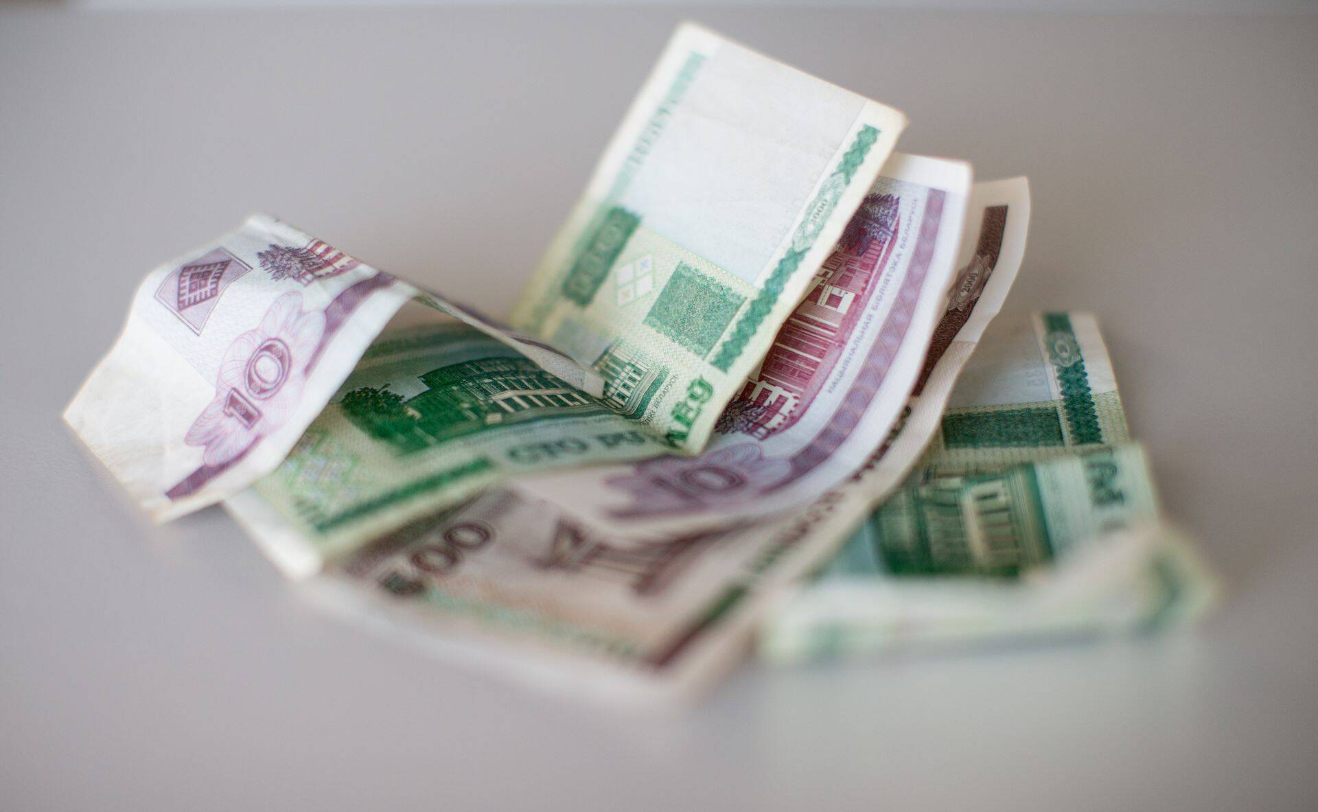 Kooliaasta puhul saavad noored puhast raha kultuuri tarbimiseks.