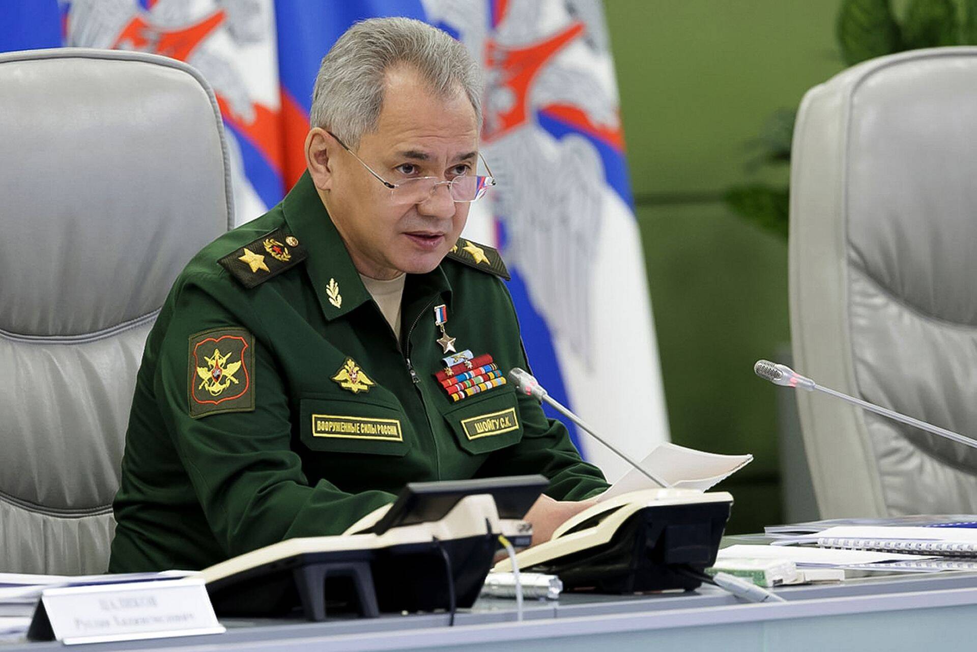 Сергей Шойгу обзвонил коллег, чтобы предупредить о «грязной бомбе» со стороны Украины.