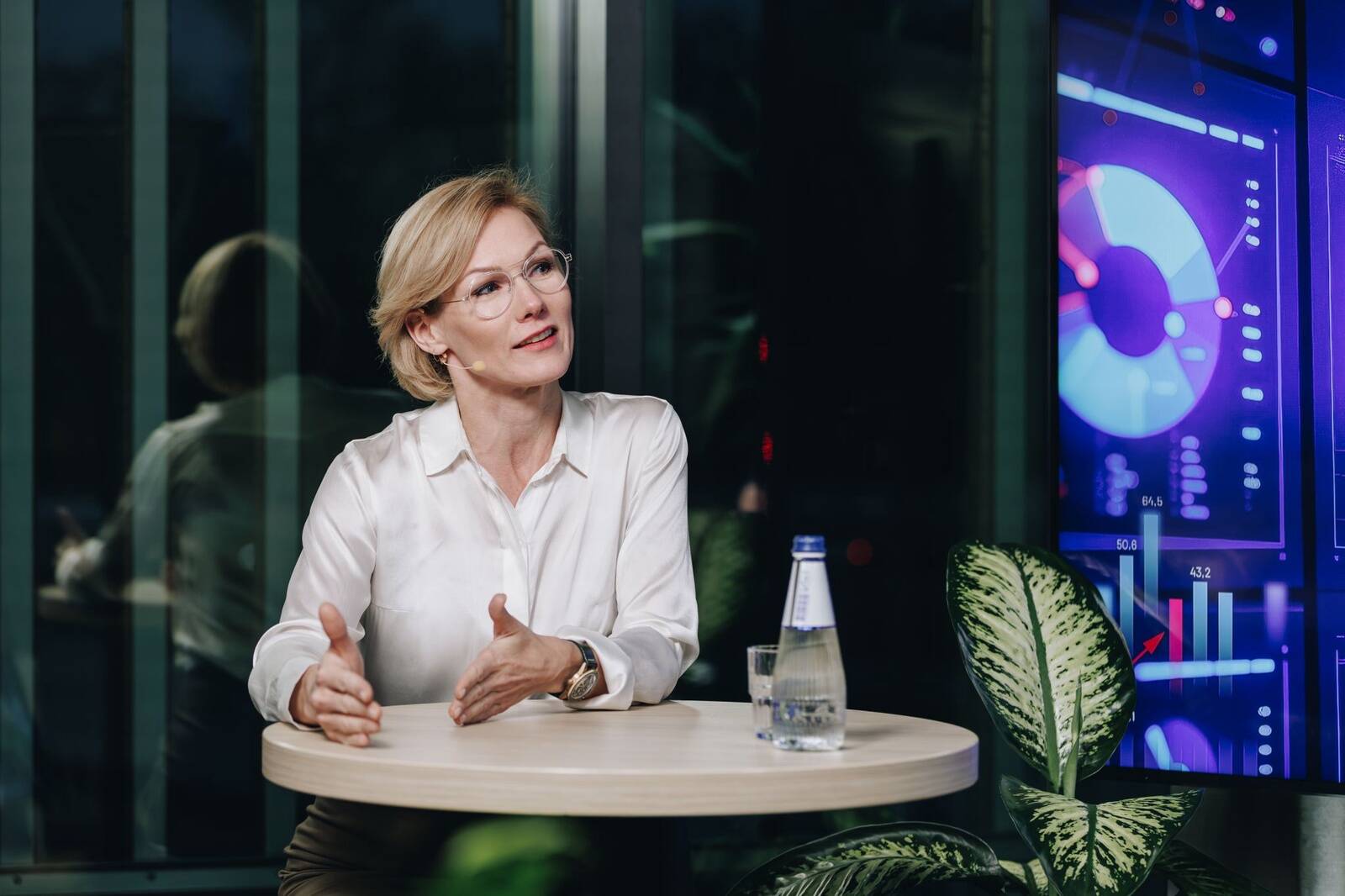 “Levendused ja edasilükkamised lubavad vormiliselt jätta tagaplaanile kliima, elurikkuse, reostuse ja inimõigused. Aga sisuliselt on need ju endiselt meile tähtsad, või kas pole“, küsib ringmajanduse ekspert Kadi Kenk.